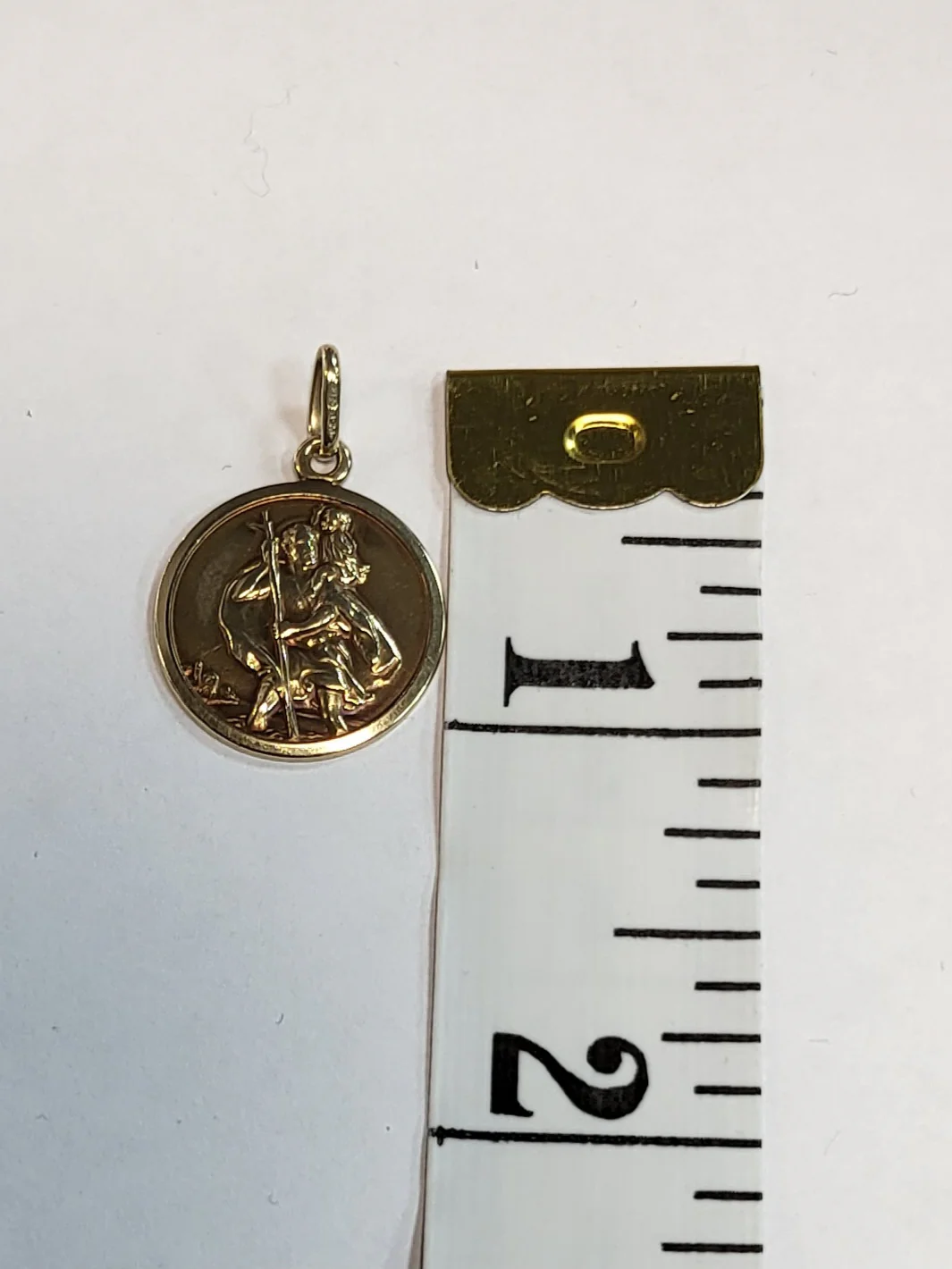 9ct Yellow Gold St Christopher Pendant - 2.72G - Image 4