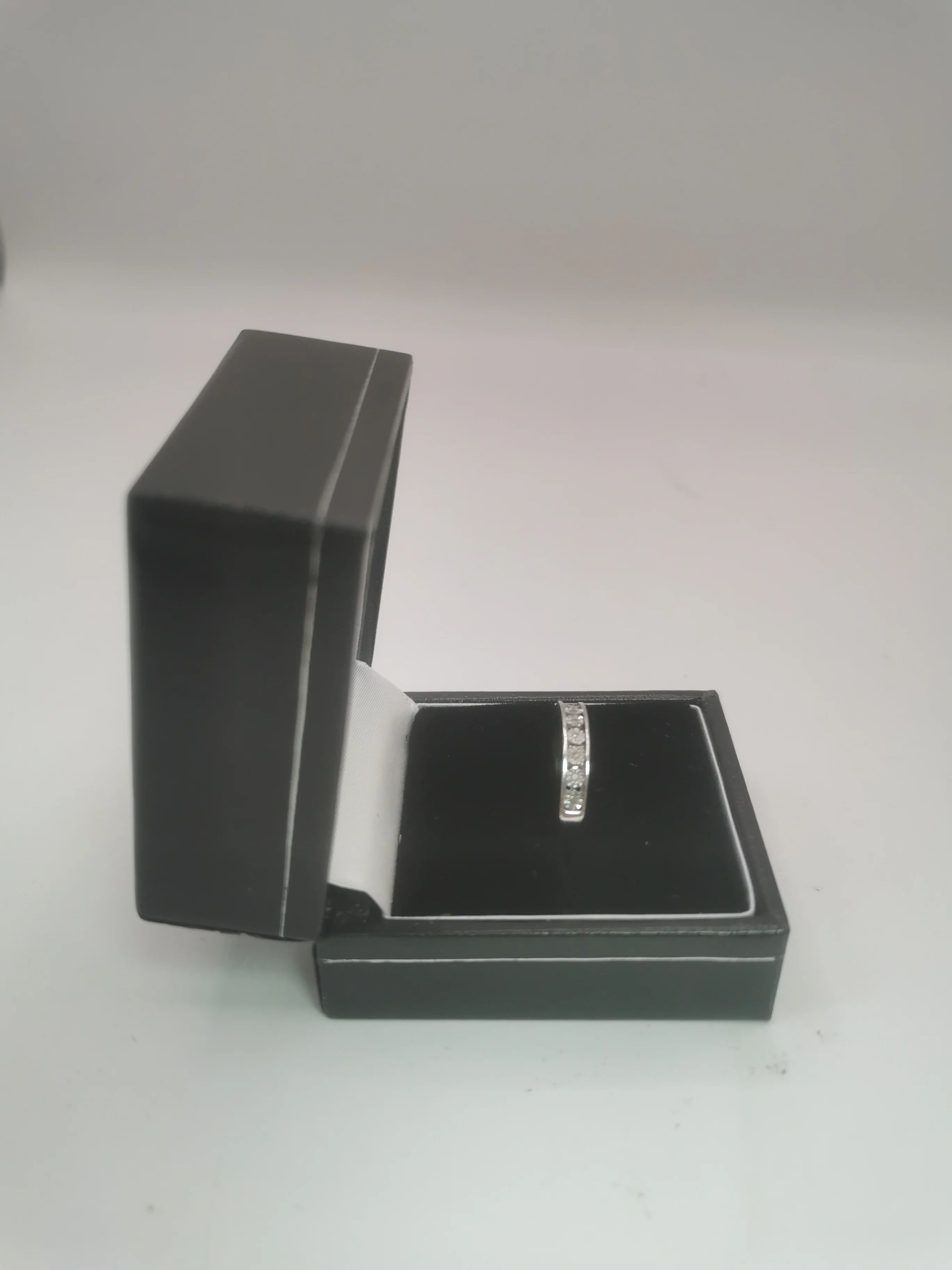 9K Gold Ring 1.9G Hallmarked(375) and Tested Size L - Image 2