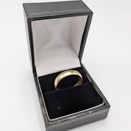 9K Gold Wedding Band, Solid Gold Ring Hallmarked, 3.6G, With Box, Size U
