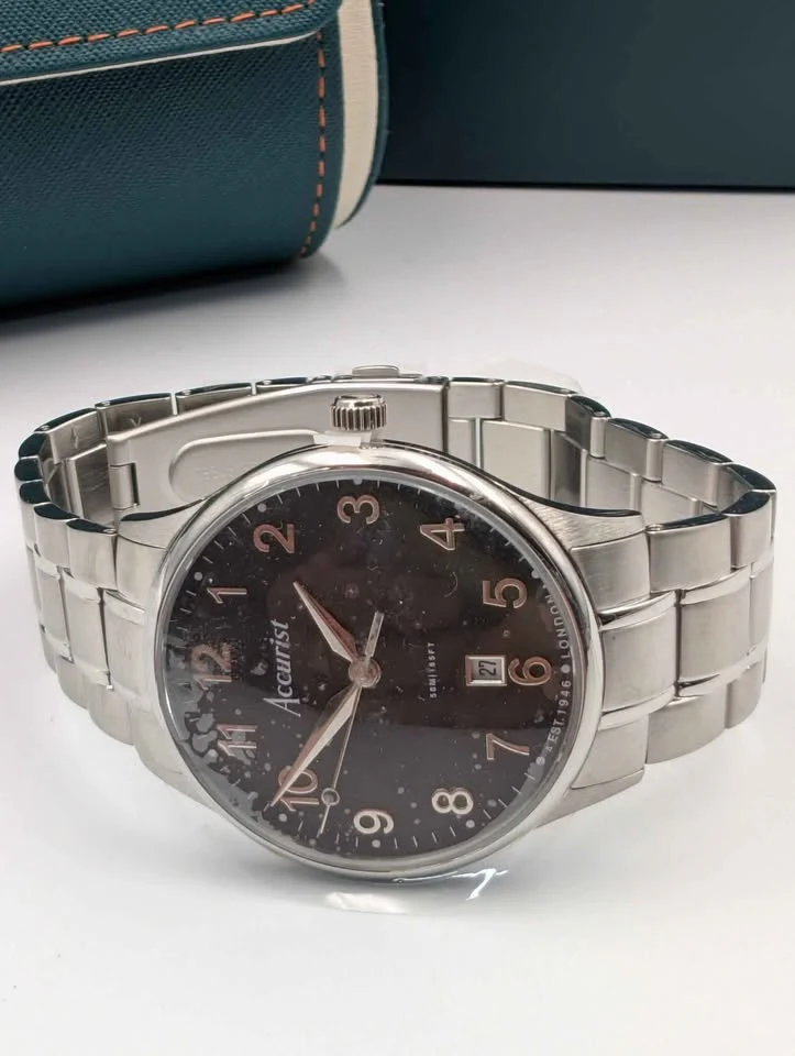 Accurist Classic Mens Dress Quartz Watch With Black Dial - Steel Bracelet - Boxed **BRAND NEW** - Image 4