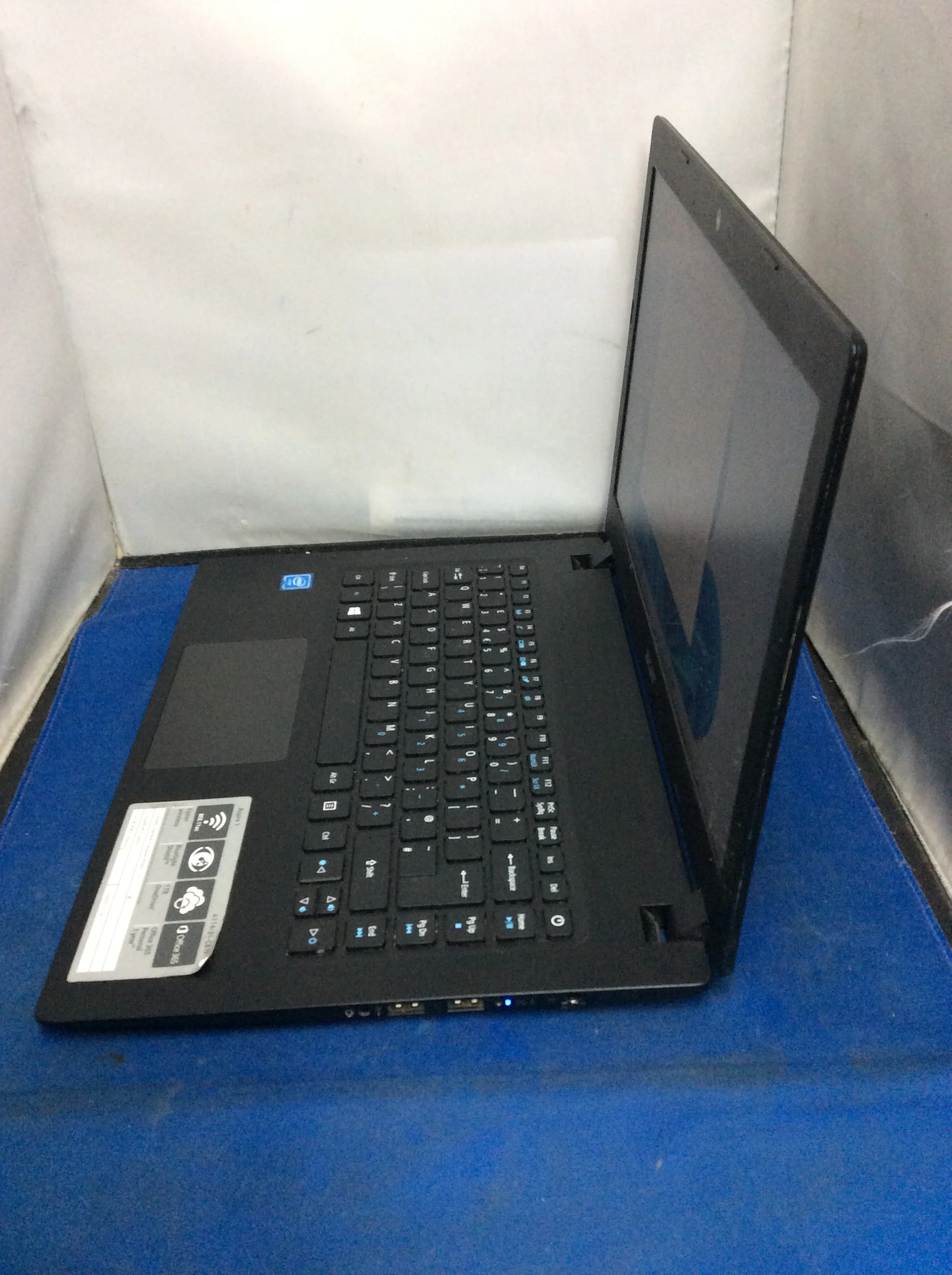Ace Aspire 1 Laptop - Windows 11 - Image 2
