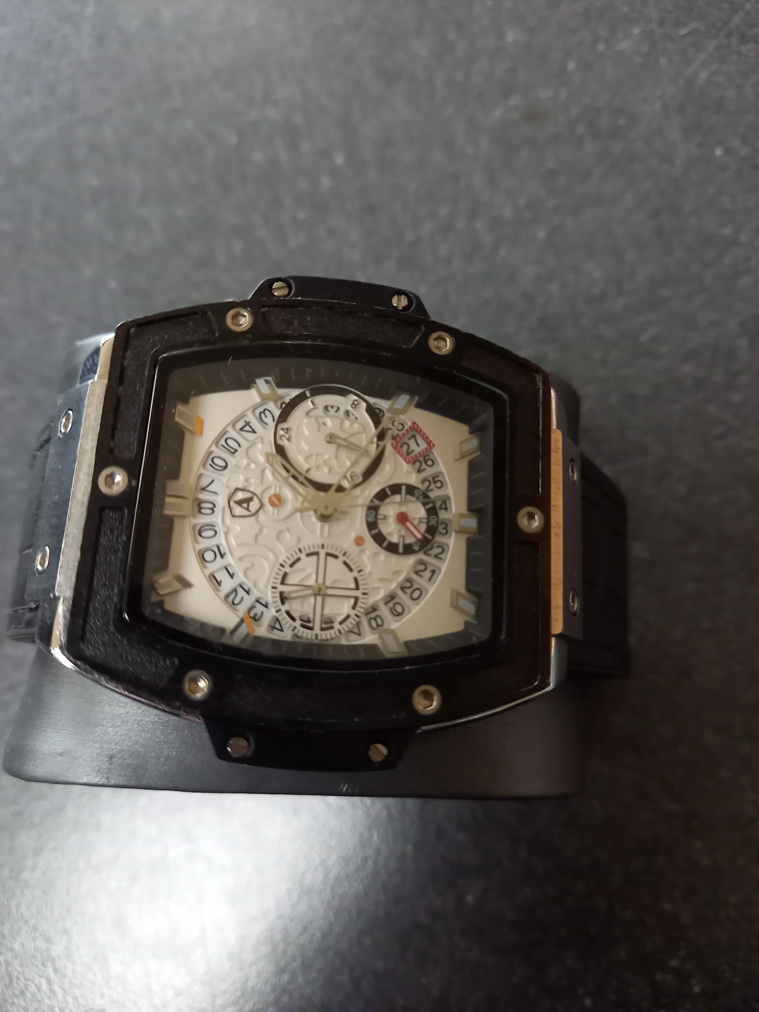 Apex Watch - Image 4
