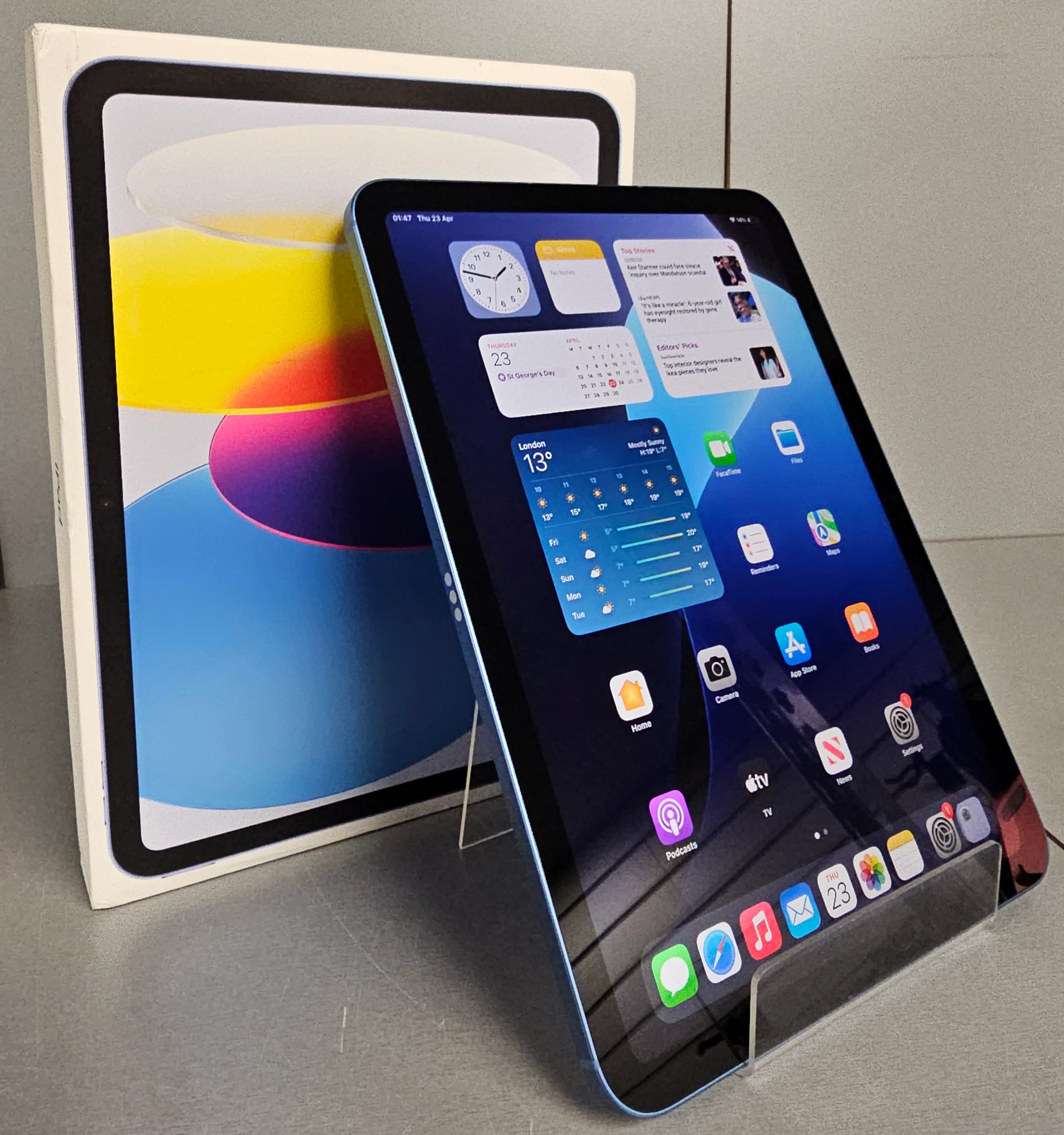 APPLE 11" iPad Cellular A16 (2025) - 128 GB, Blue **Any Network** - Image 2