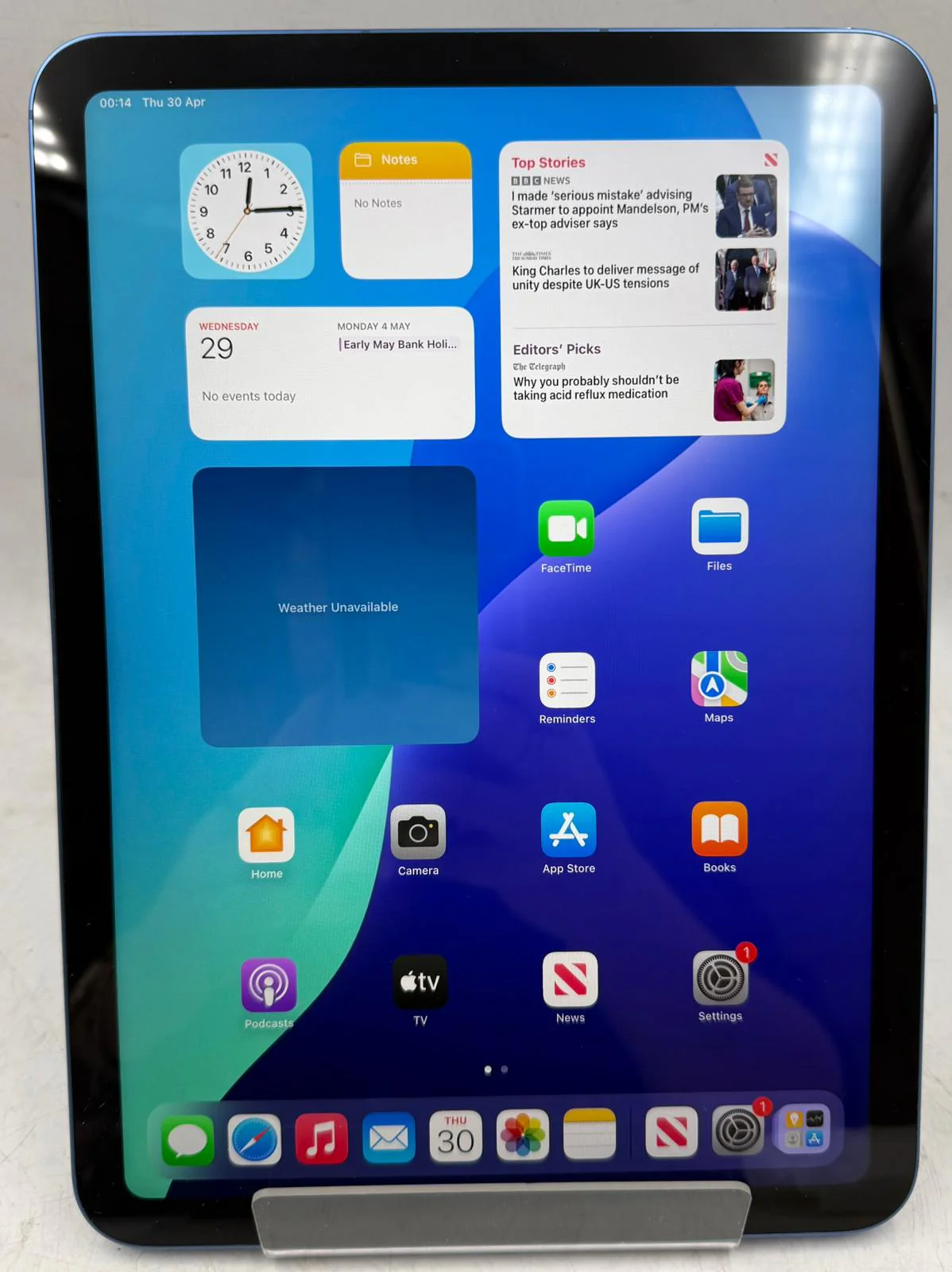 Apple iPad 10th Gen 256GB Wi-Fi Only - Image 2