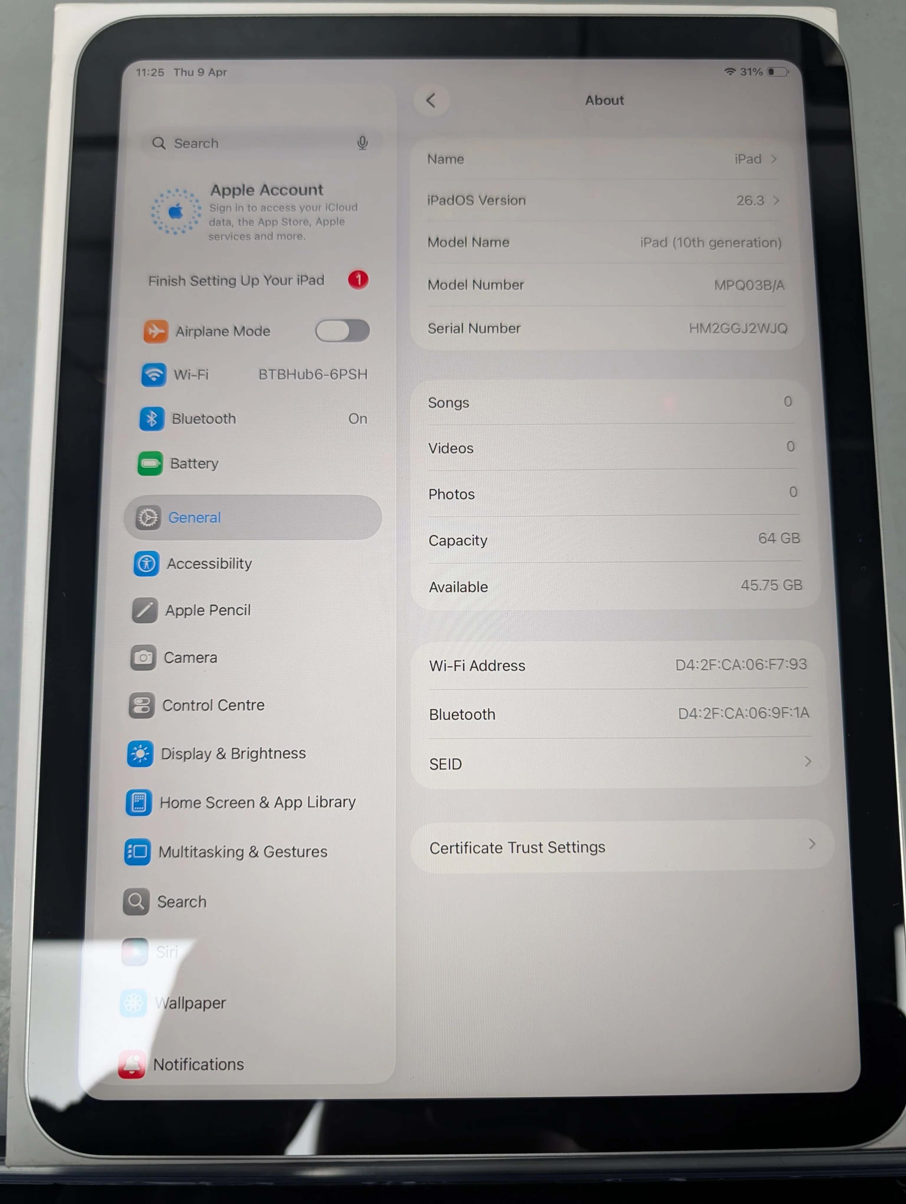 Apple iPad 10th gen 64GB - Image 2