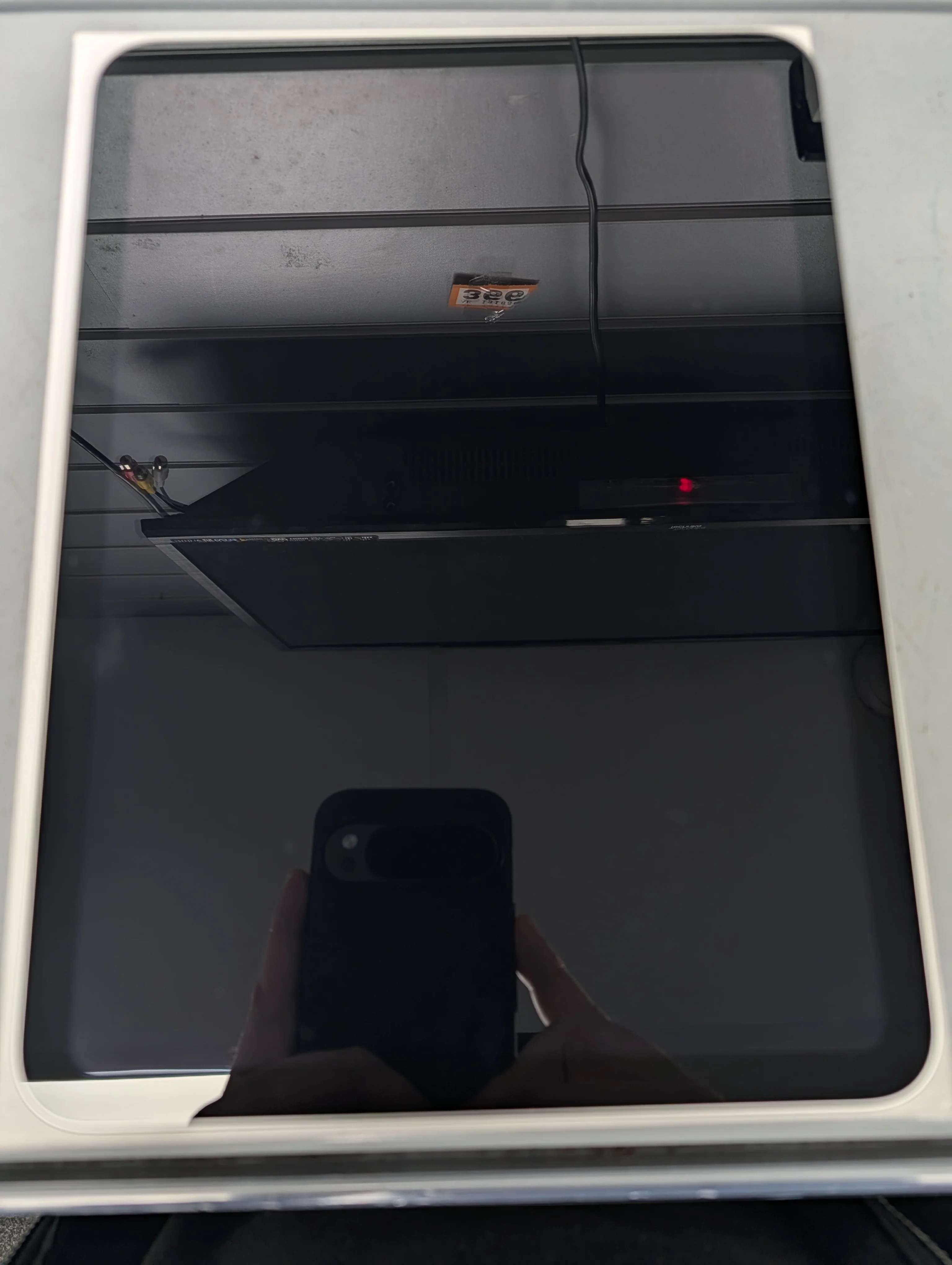 Apple iPad 10th gen 64GB - Image 3