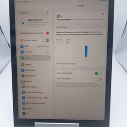 Apple iPad 8th Gen (A2270) 10,2" 32GB- Space Grey, WiFi Scraches On Back Casing