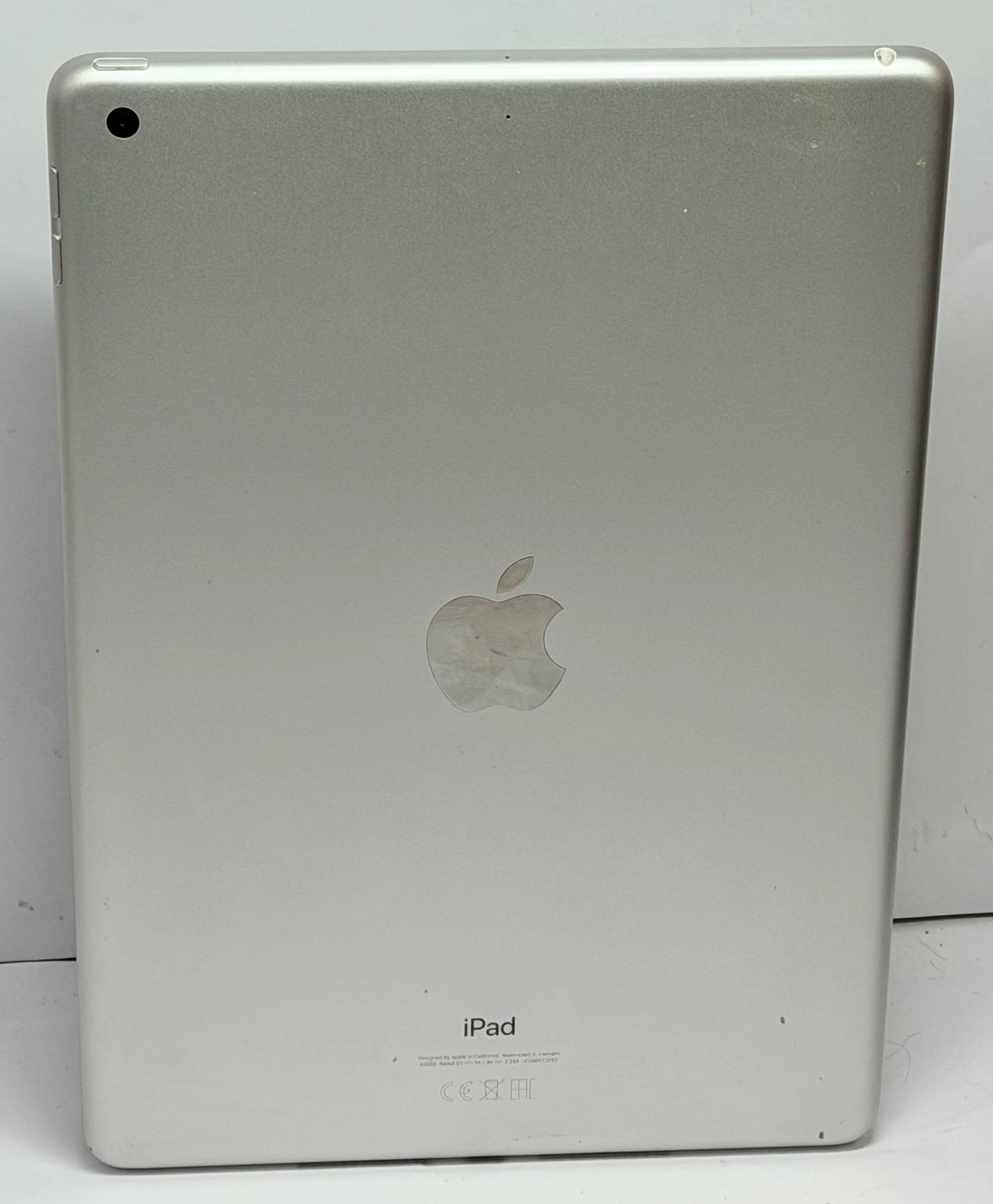 Apple iPad 9th generation 64gb wifi only - Image 3