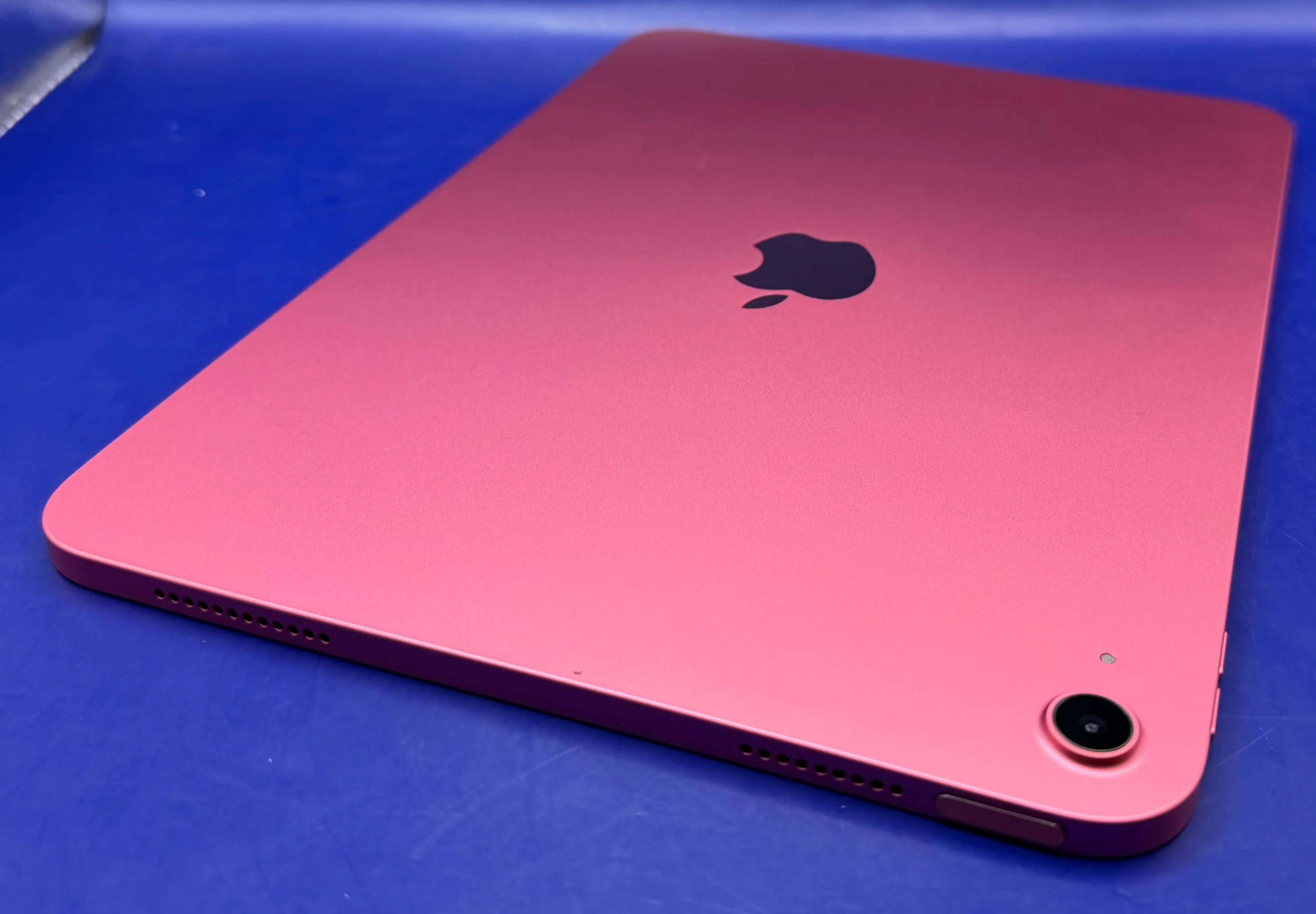 Apple iPad A16 11" 256GB Pink WiFi Boxed - Chesterfield - Image 3