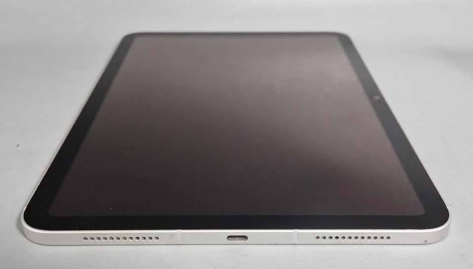 Apple iPad A16 (A3355) 11" 128GB Silver, Unlocked 99%BH - Image 3