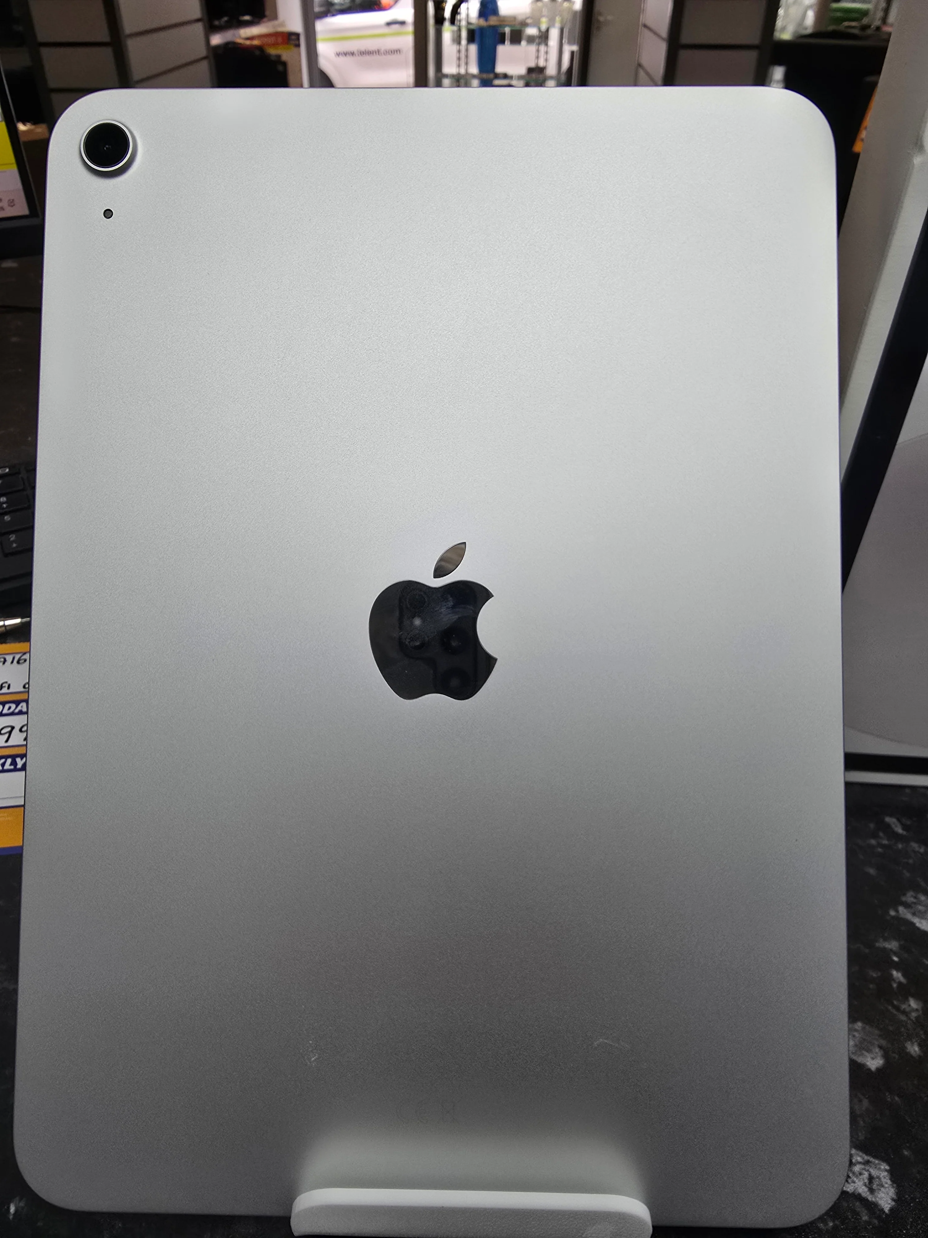 Apple iPad A16 SILVER 11 Inch, WiFi 128GB - Image 3