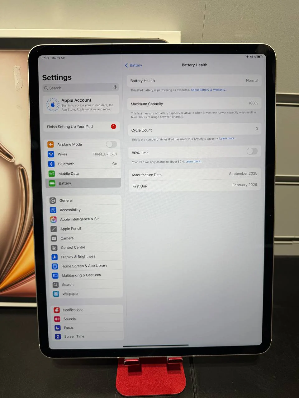 Apple iPad Air 13" M3 (A3269) 512GB Starlight, Unlocked - Image 3