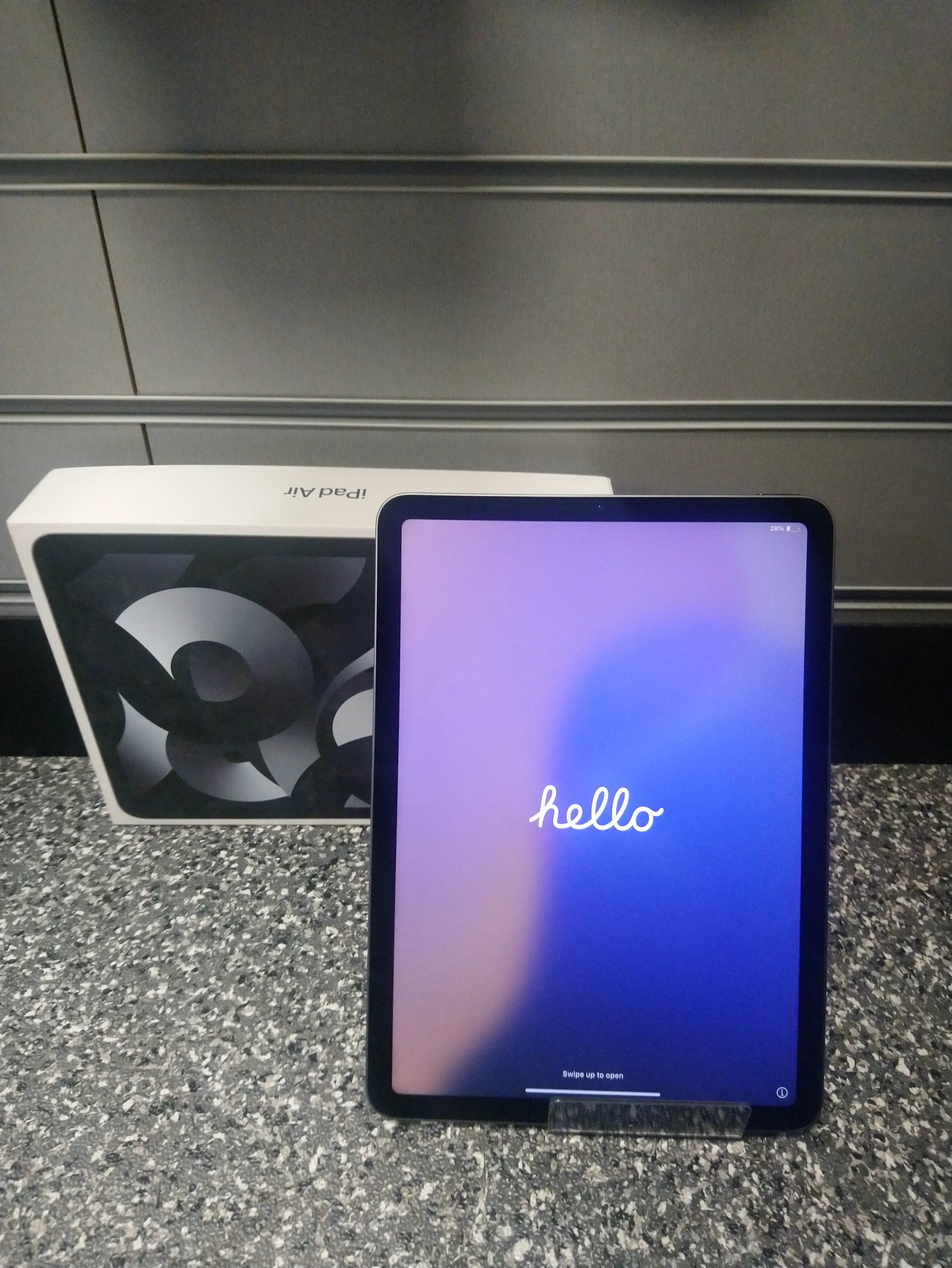 Apple Ipad Air 5th Gen. 64gb, Wi-fi, 10.9in - Space Grey - Image 2