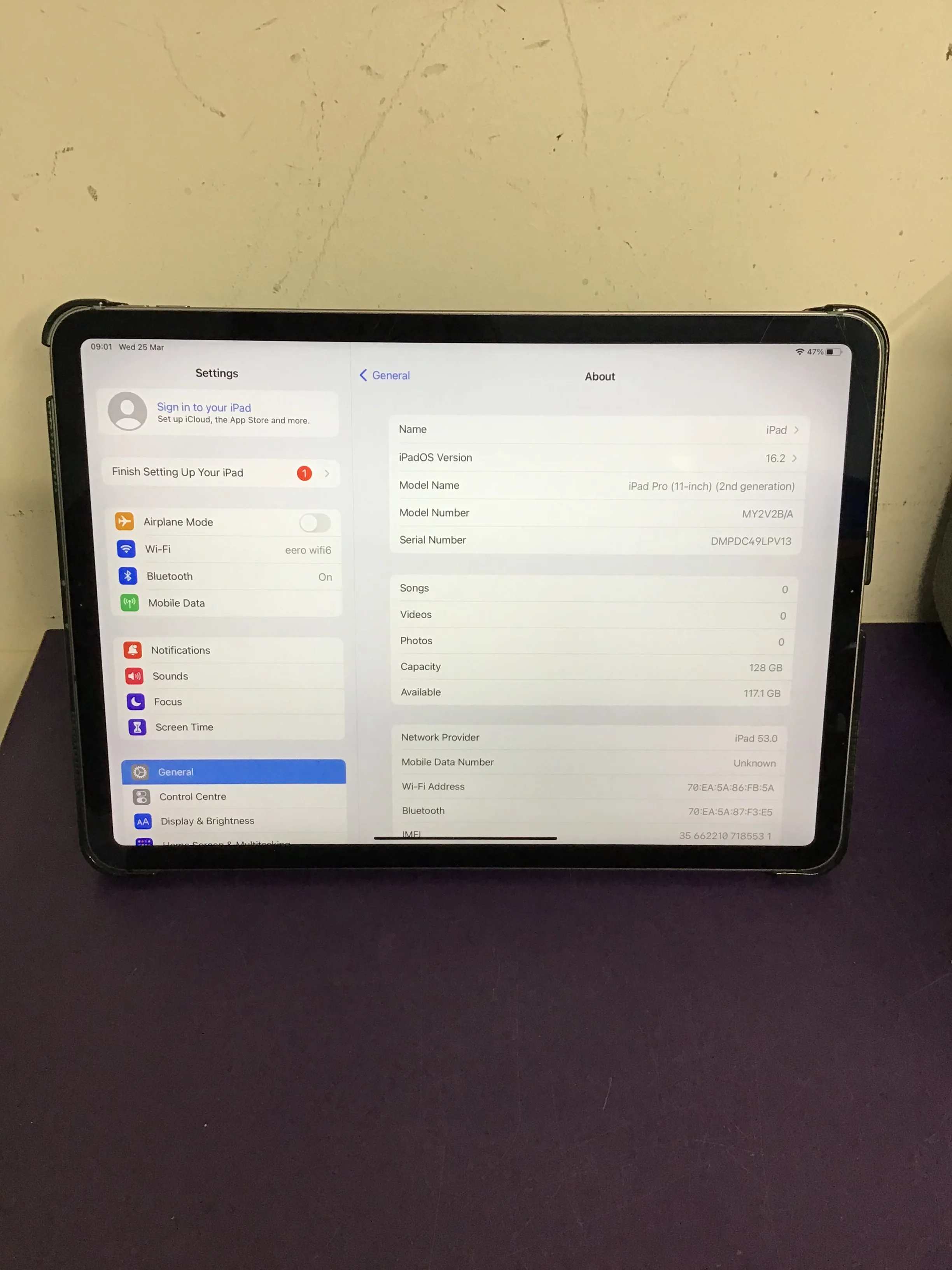 Apple iPad Pro 11" 2nd Gen (A2230) 128GB - Space Grey, Unlocked B