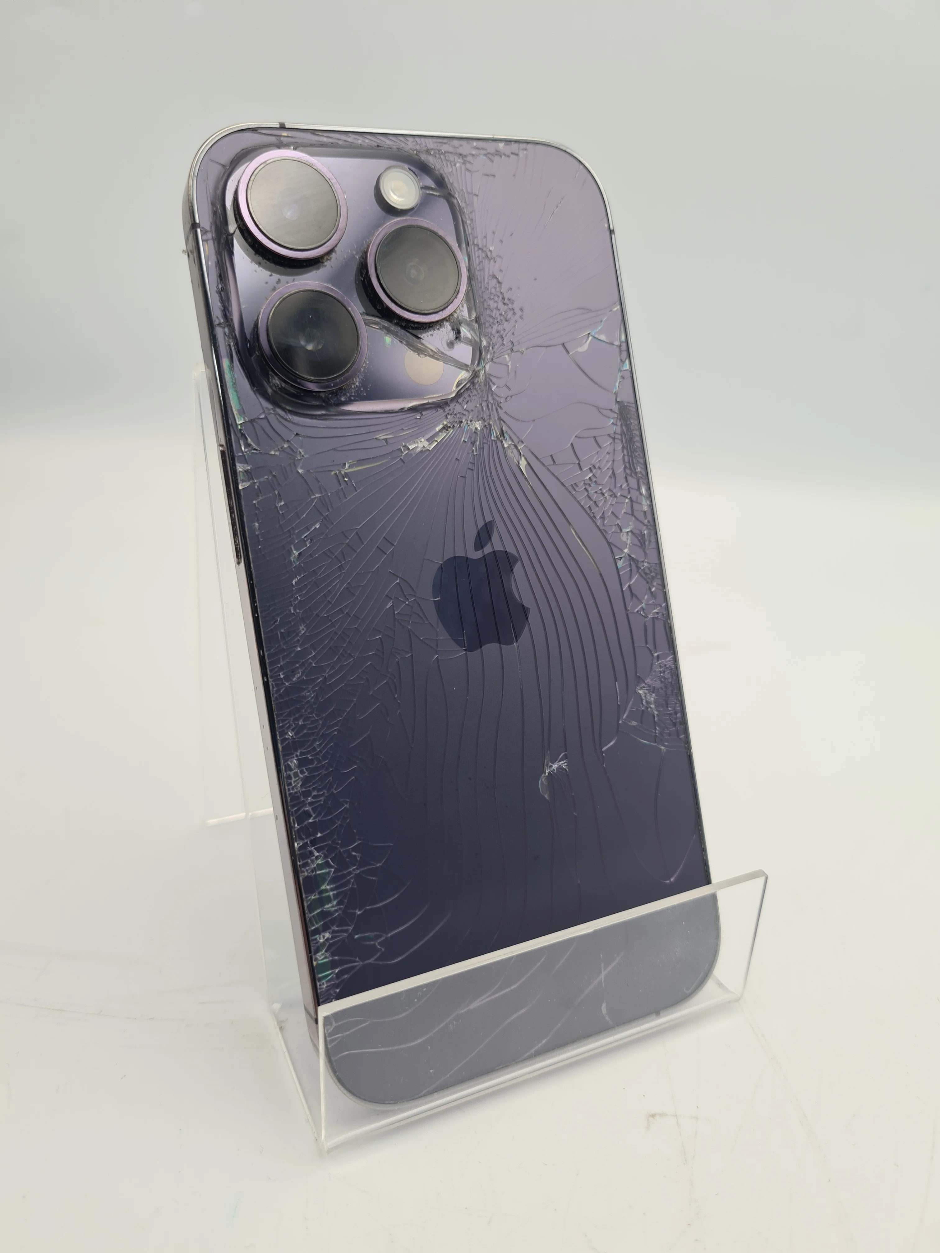 Apple iPhone 14 Pro 128GB purple smartphone unlocked unboxed (76% batt) (smashed back plate) - Image 2