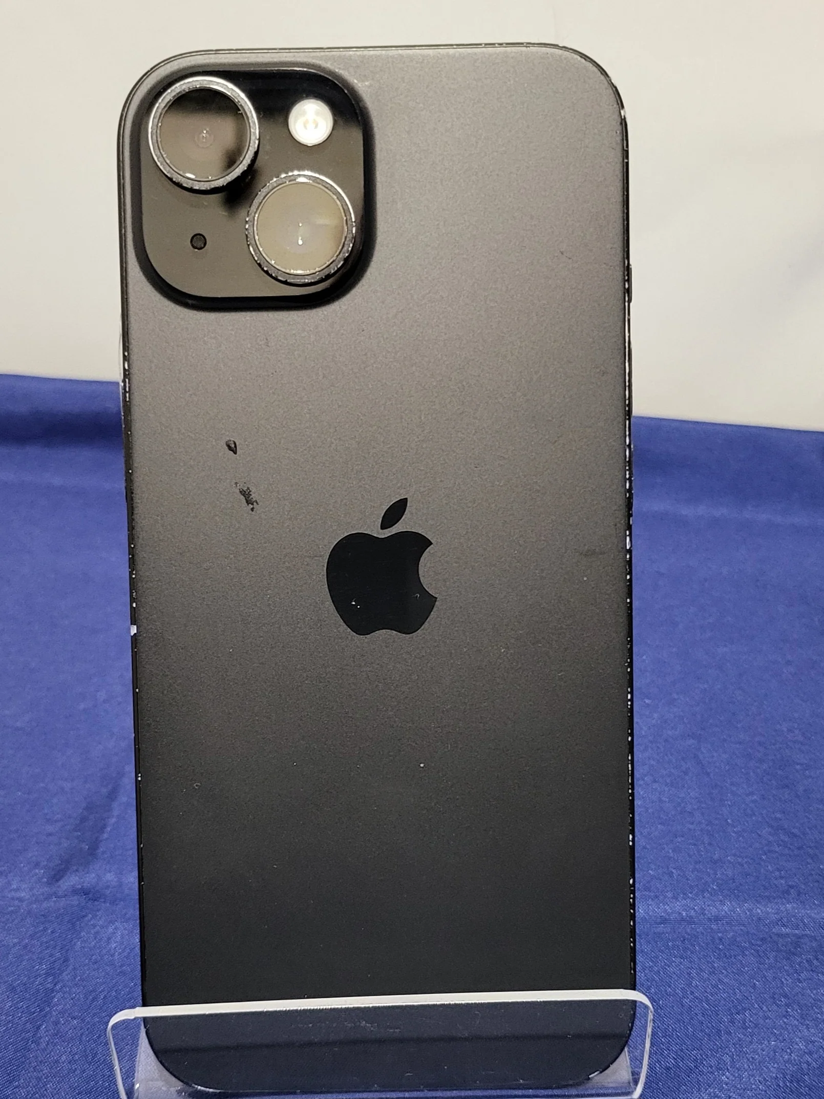 Apple iPhone 15 Black, 128GB, Unlocked, 87% Battery Health - Image 2