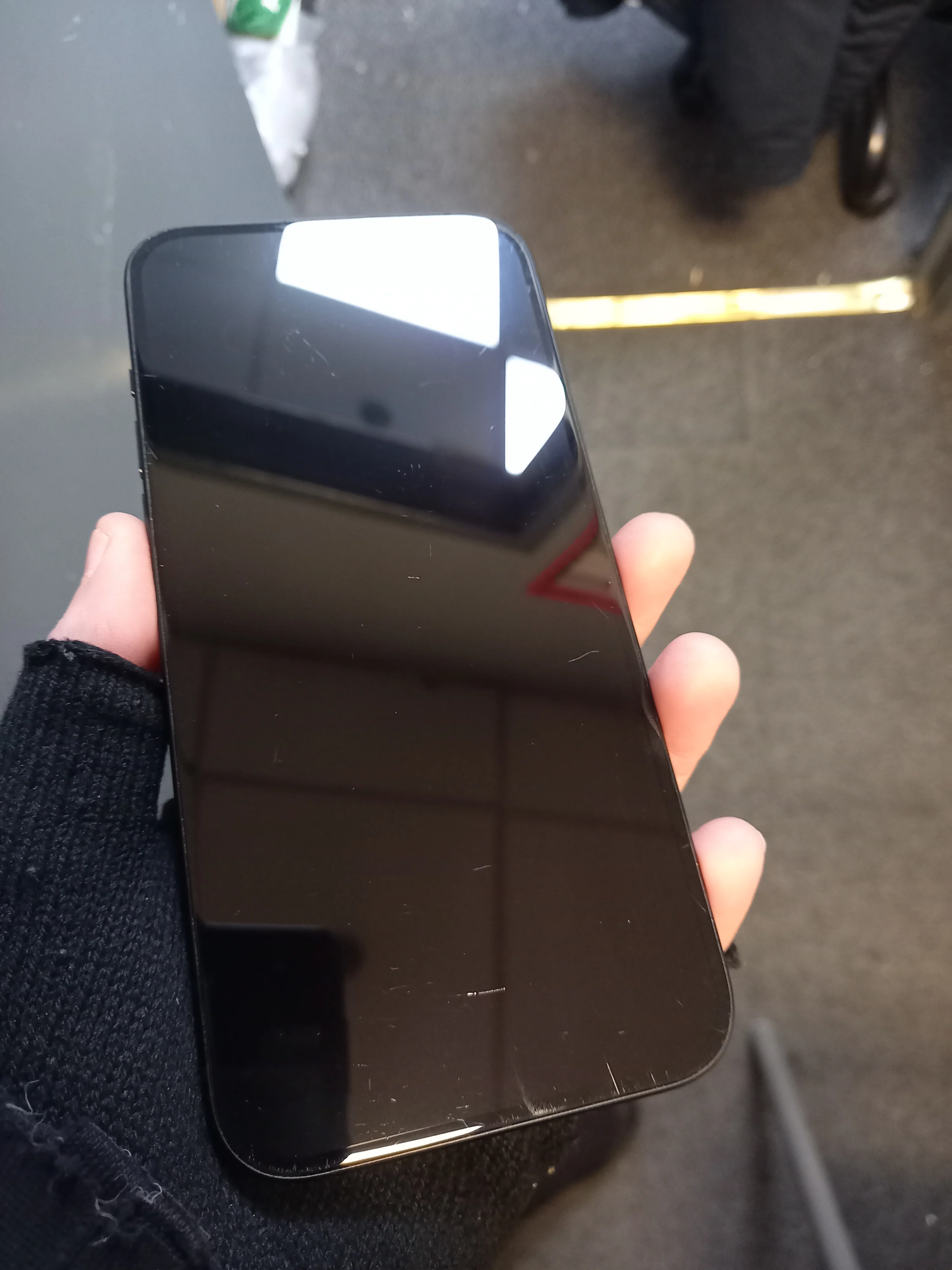 Apple iPhone 15 Plus 100% (111 cycle count) - Image 4