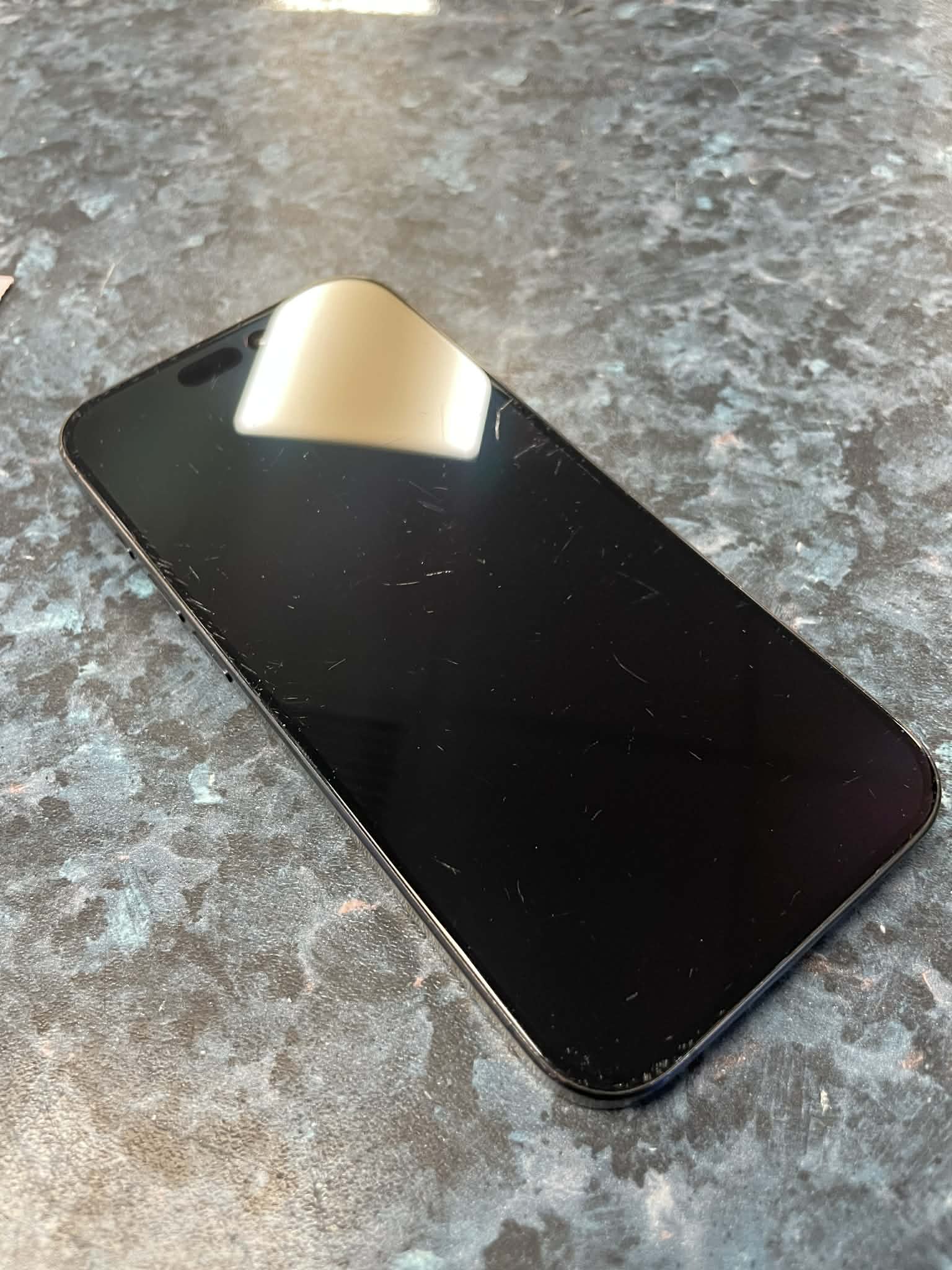Apple iPhone 15 Pro 256gb **GRADE C** - Image 2
