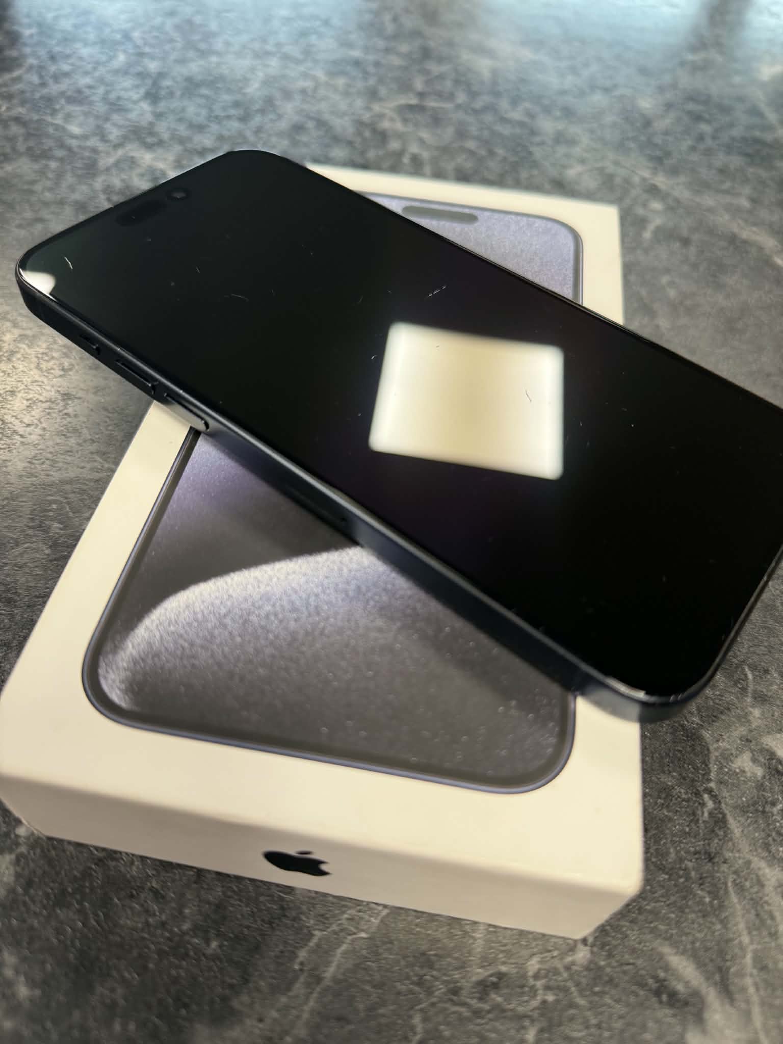 Apple iPhone 15 Pro Max - Unlocked / 256GB - Blue Titanium - Battery Health 86% - Image 3