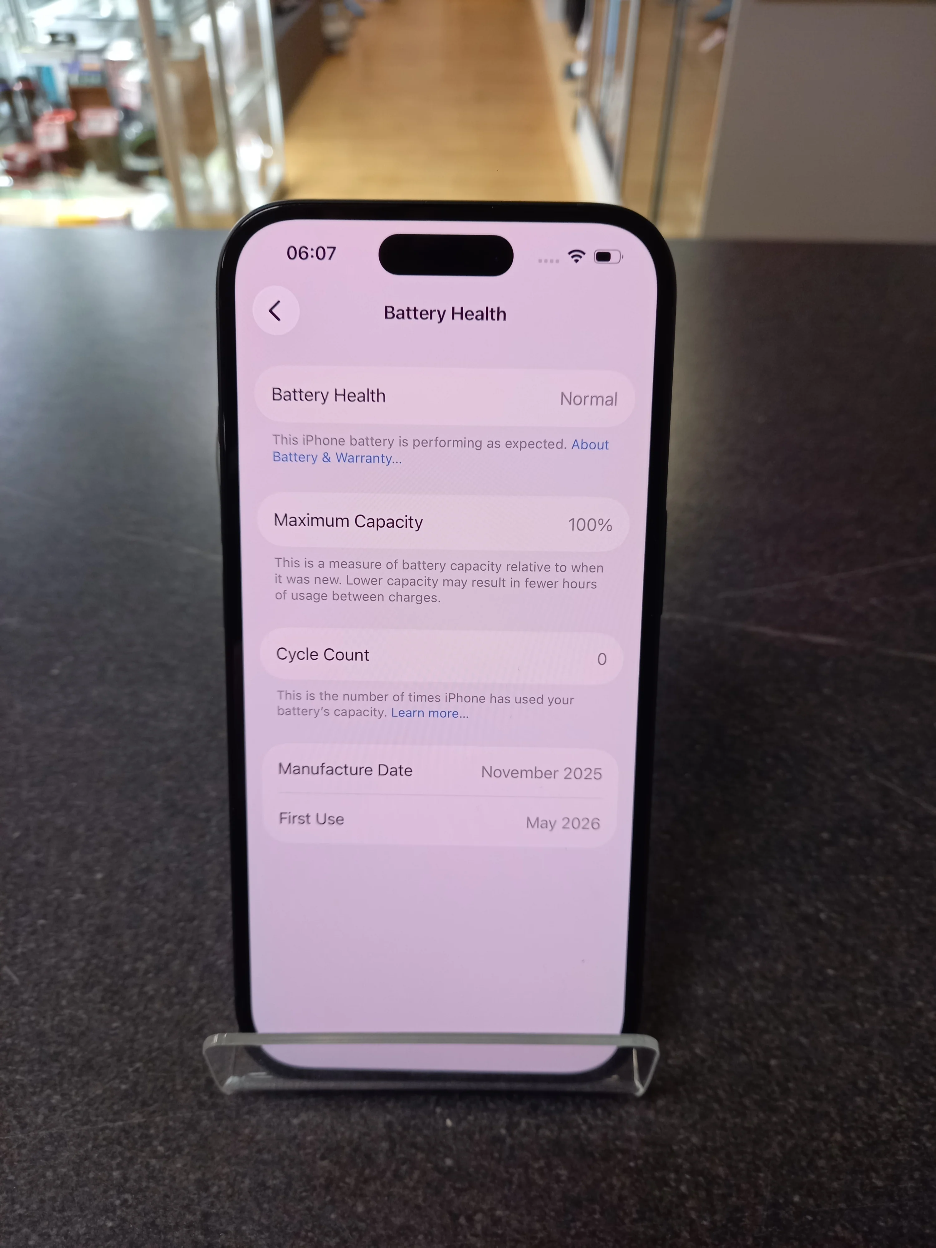 Apple iPhone 16 100%bh 0 Cycle Count - Image 4