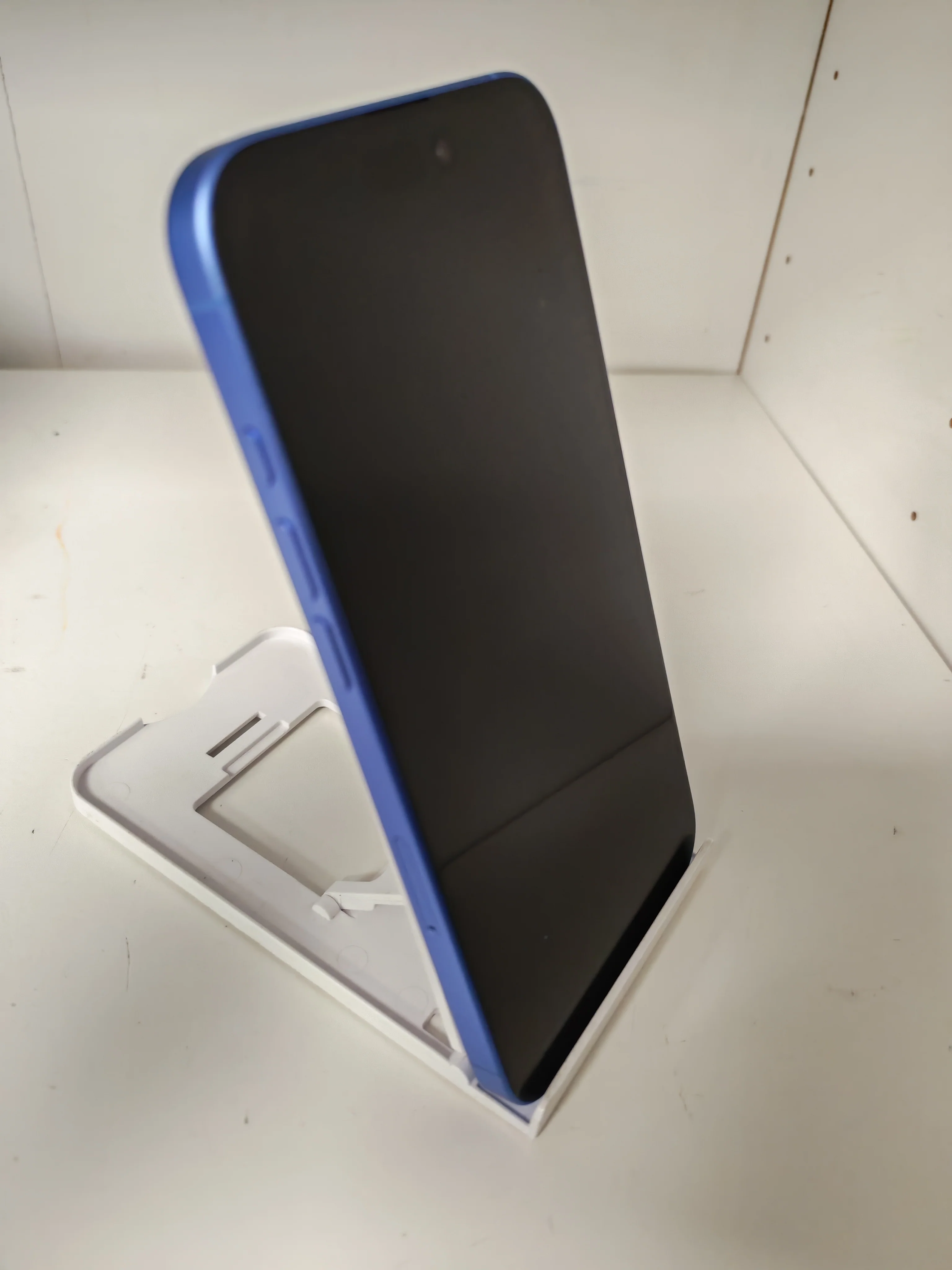 Apple iPhone 16 Plus - 512GB - Ultramarine - 100% Battery Health - Great Yarmouth - Image 3