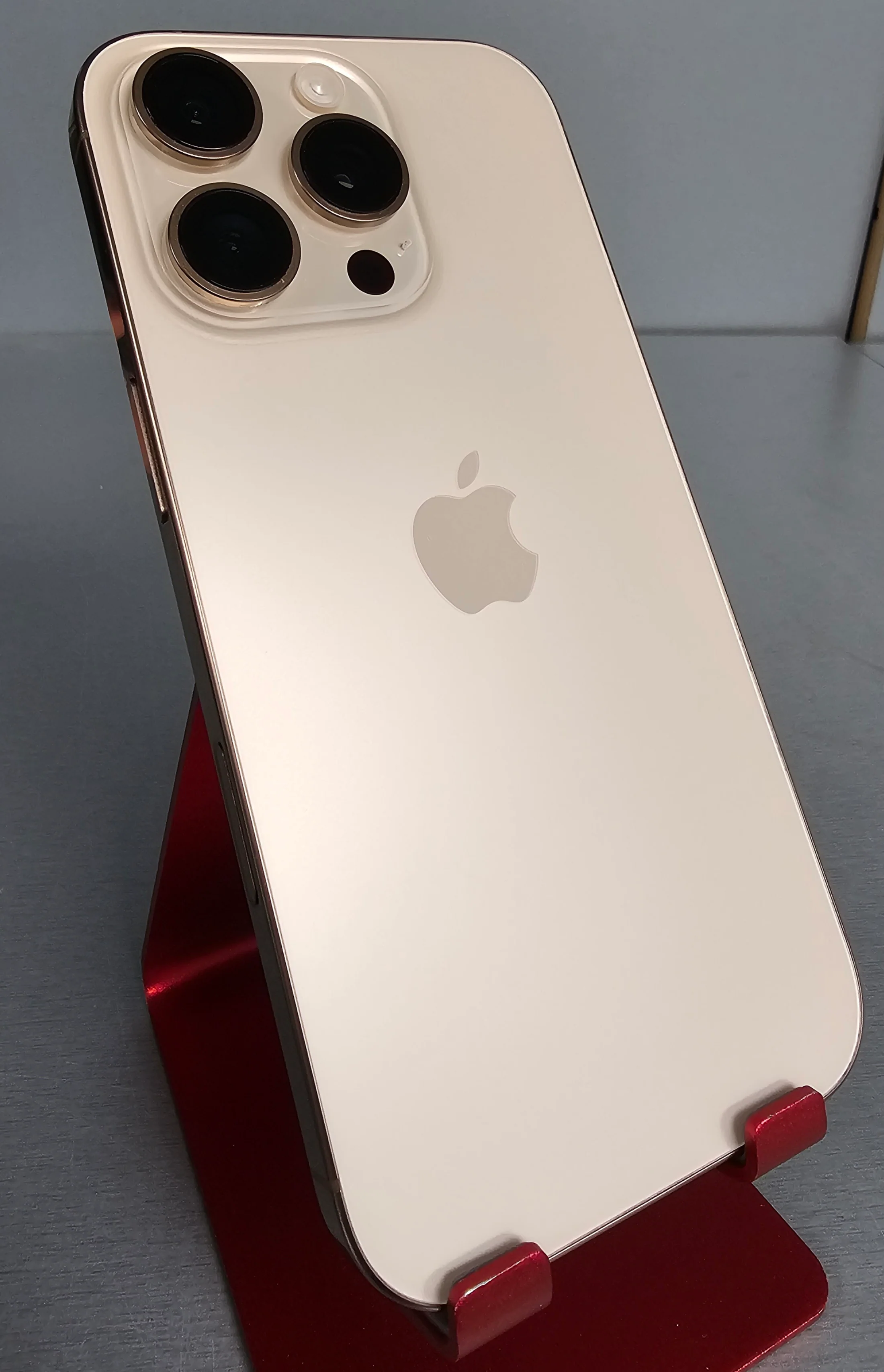 Apple iPhone 16 Pro 128GB Desert Titanium, Unlocked - Image 4