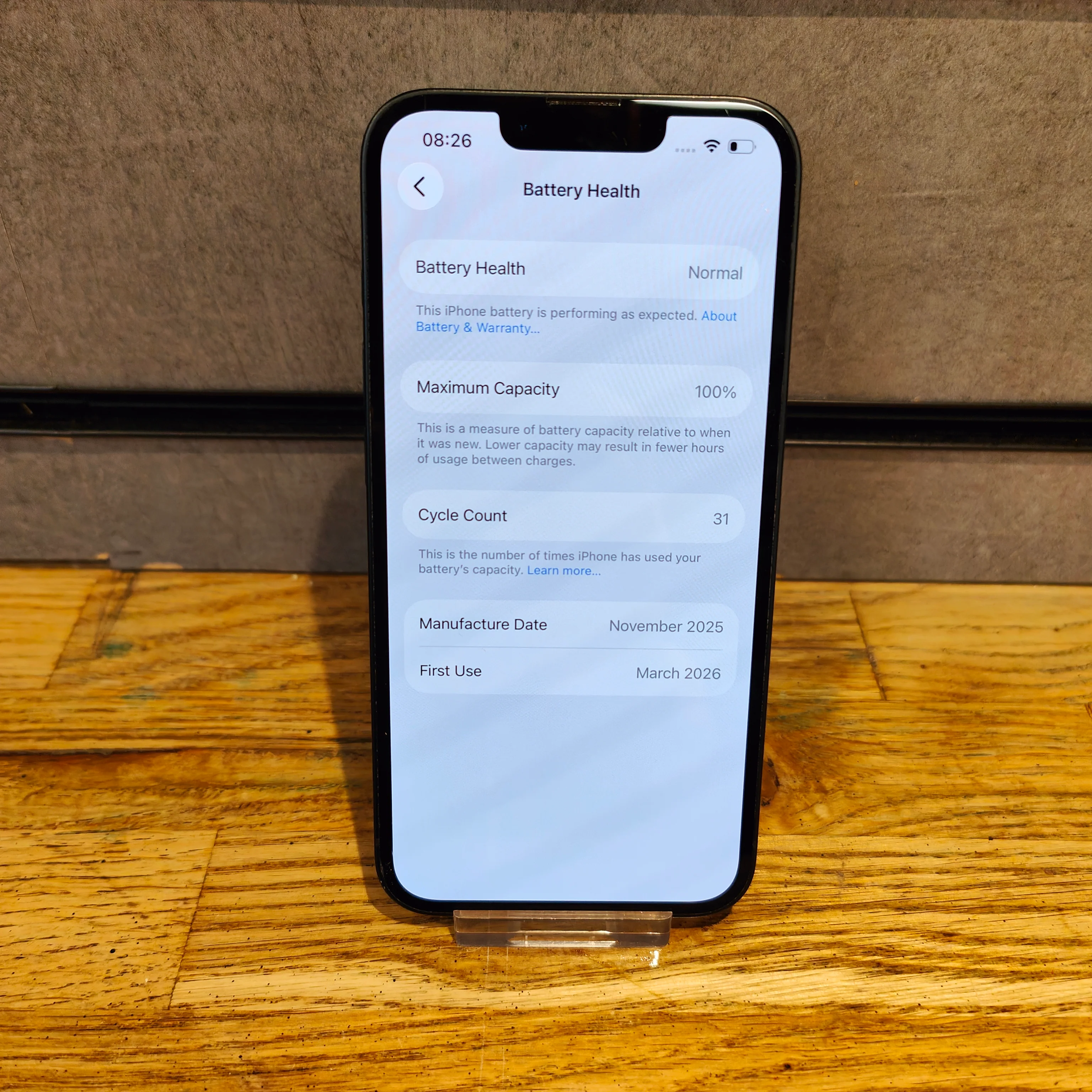 Apple iPhone 16e - 128 GB - Black BH 100% Cycle 31 Apple Warranty 10/03/27 - Image 2