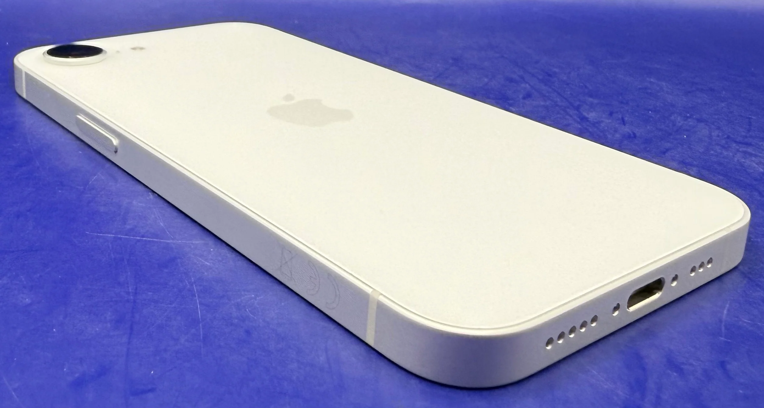 Apple iPhone 16e 128GB White Unlocked - Chesterfield - Image 2