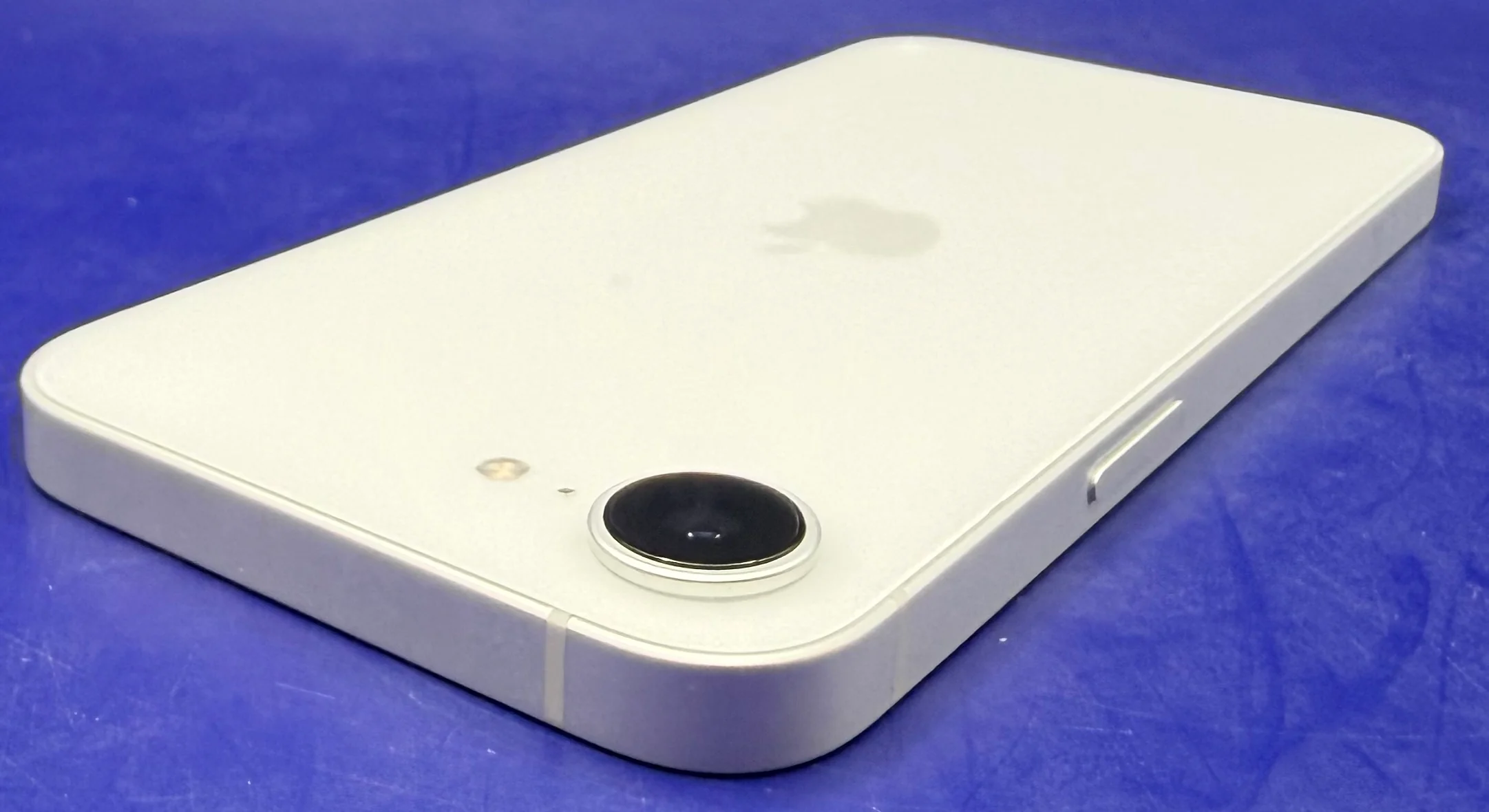 Apple iPhone 16e 128GB White Unlocked - Chesterfield - Image 3