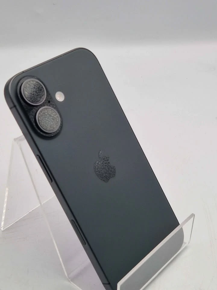 **DEAL** Apple Iphone 17 5G Mobile Phone - 512GB Storage - Black - Open Unlocked - Image 3