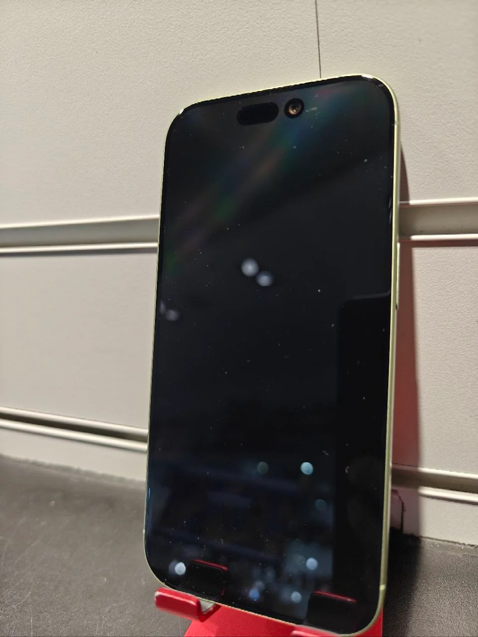 Apple iPhone 17 (A3520) 256GB Sage, Unlocked - Image 3