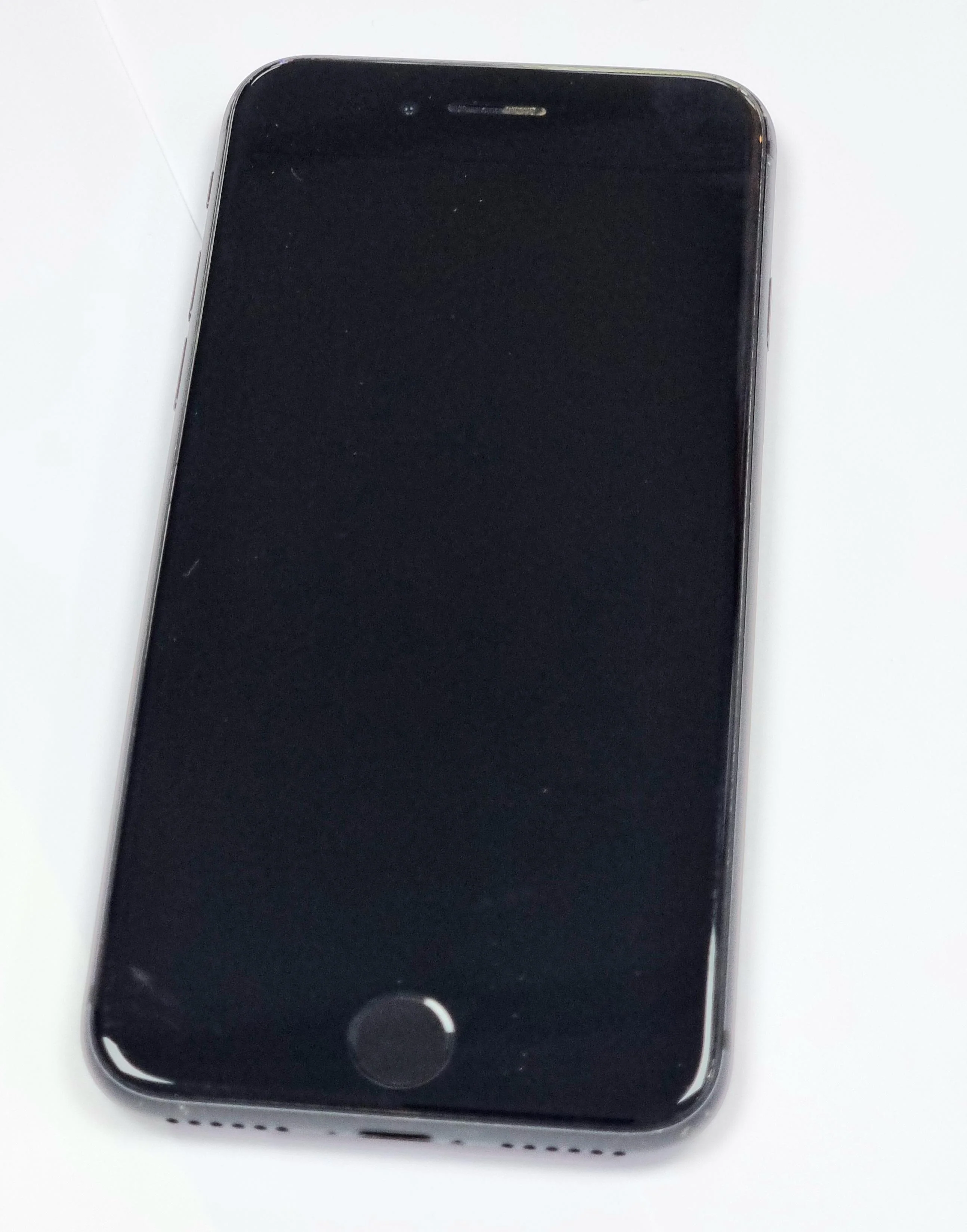 Apple iPhone 8 - Image 3