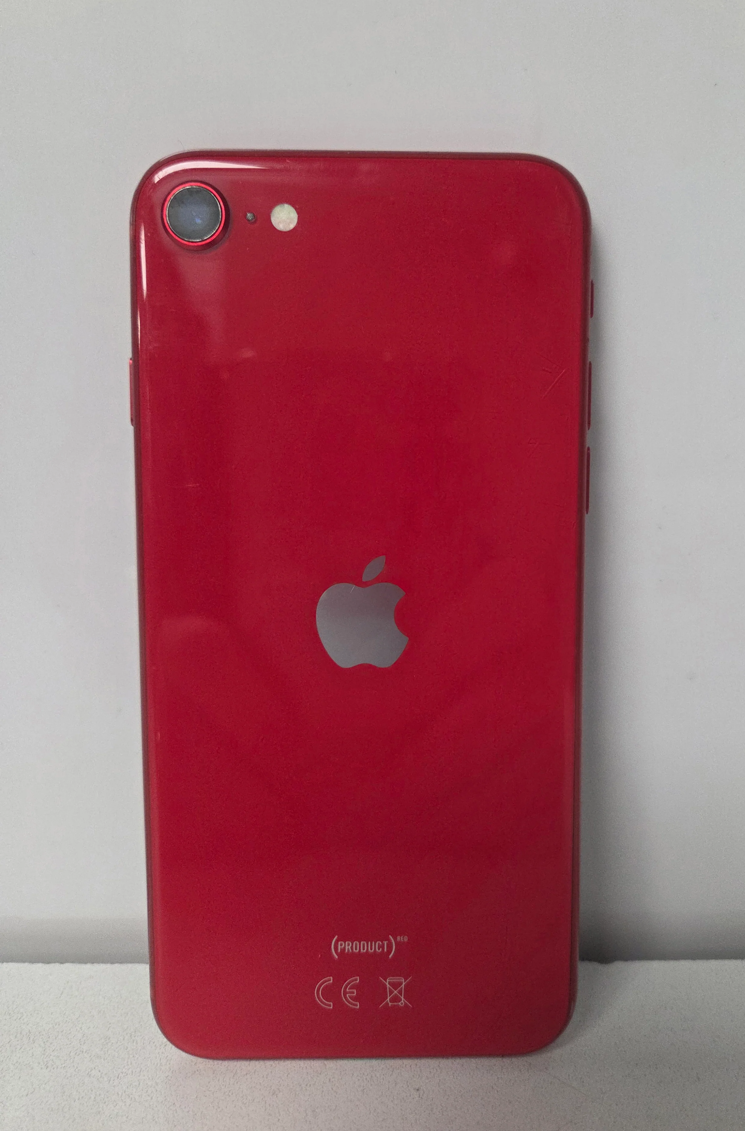 Apple iPhone SE 2020 (64GB) PRODUCT RED  82% Battery Health - Image 3