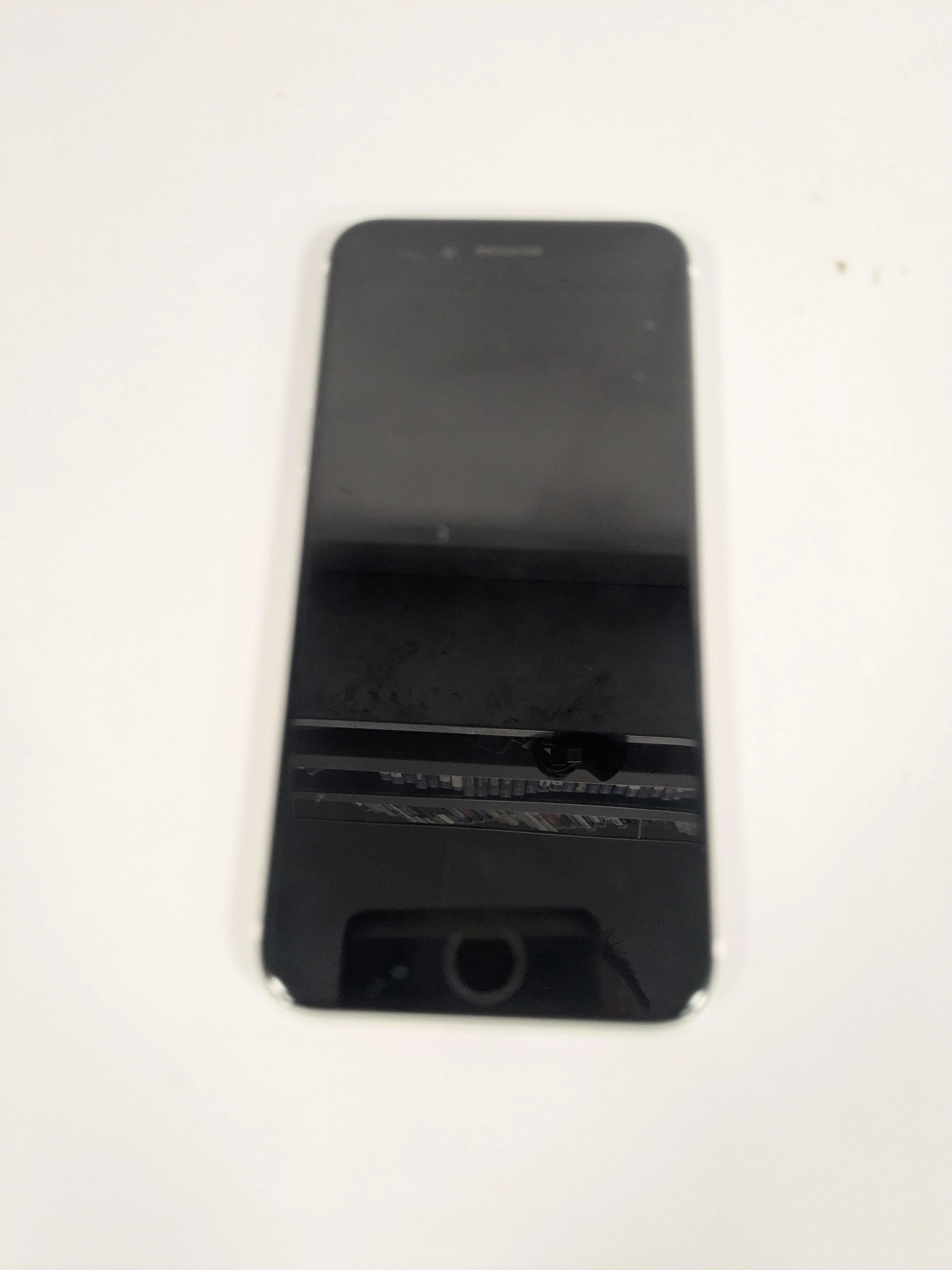Apple iPhone SE 3RD Gen 64GB Any Network - Image 4