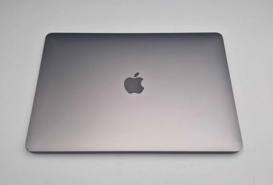 Apple Macbook Air 10 - M1, 8GB RAM, 256GB SSD, 13" Screen - Space Grey *Unboxed* - Image 3