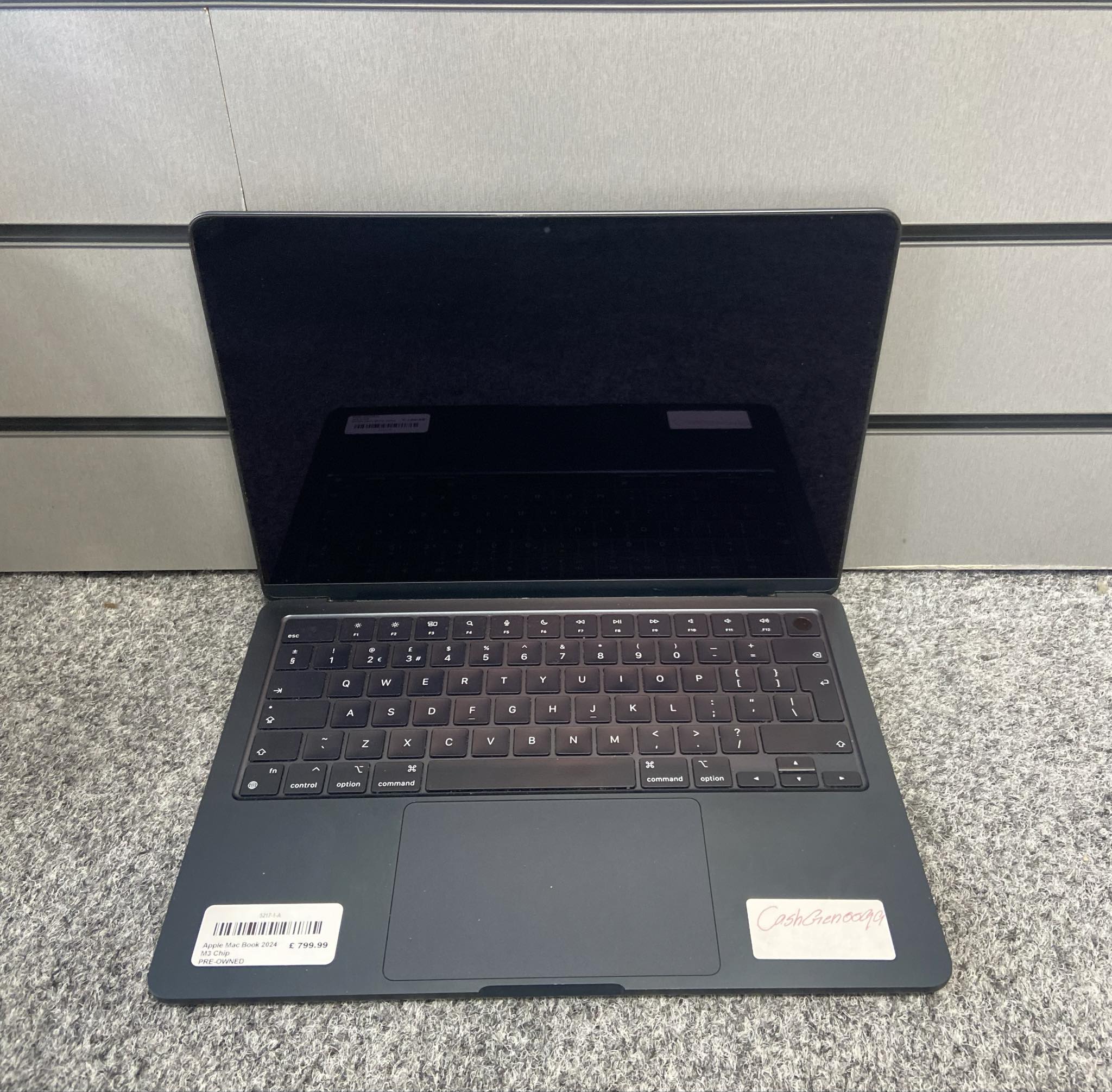 Apple MacBook Air 13.6 Inch M3 8GB RAM 256GB SSD 2024 - Midnight - Image 2