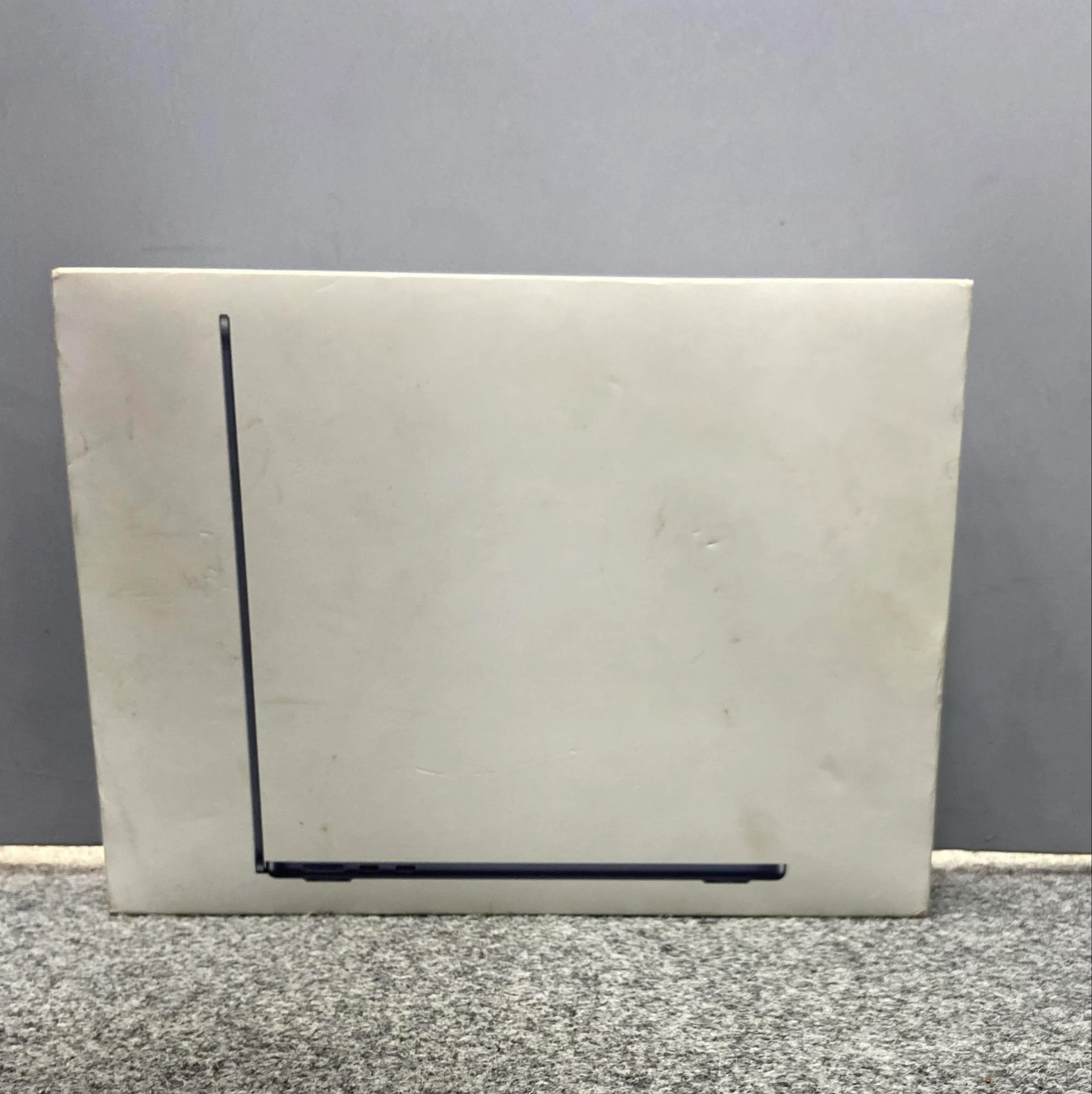 Apple MacBook Air 13.6 Inch M3 8GB RAM 256GB SSD 2024 - Midnight - Image 4