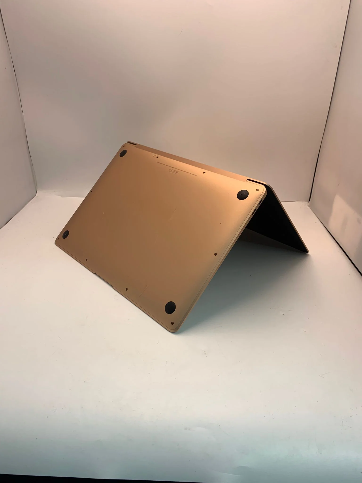 Apple MacBook Air 13-inch Laptop 2020 M1 Chip, 8GB RAM, 256GB SSD, Rose Gold - Image 3