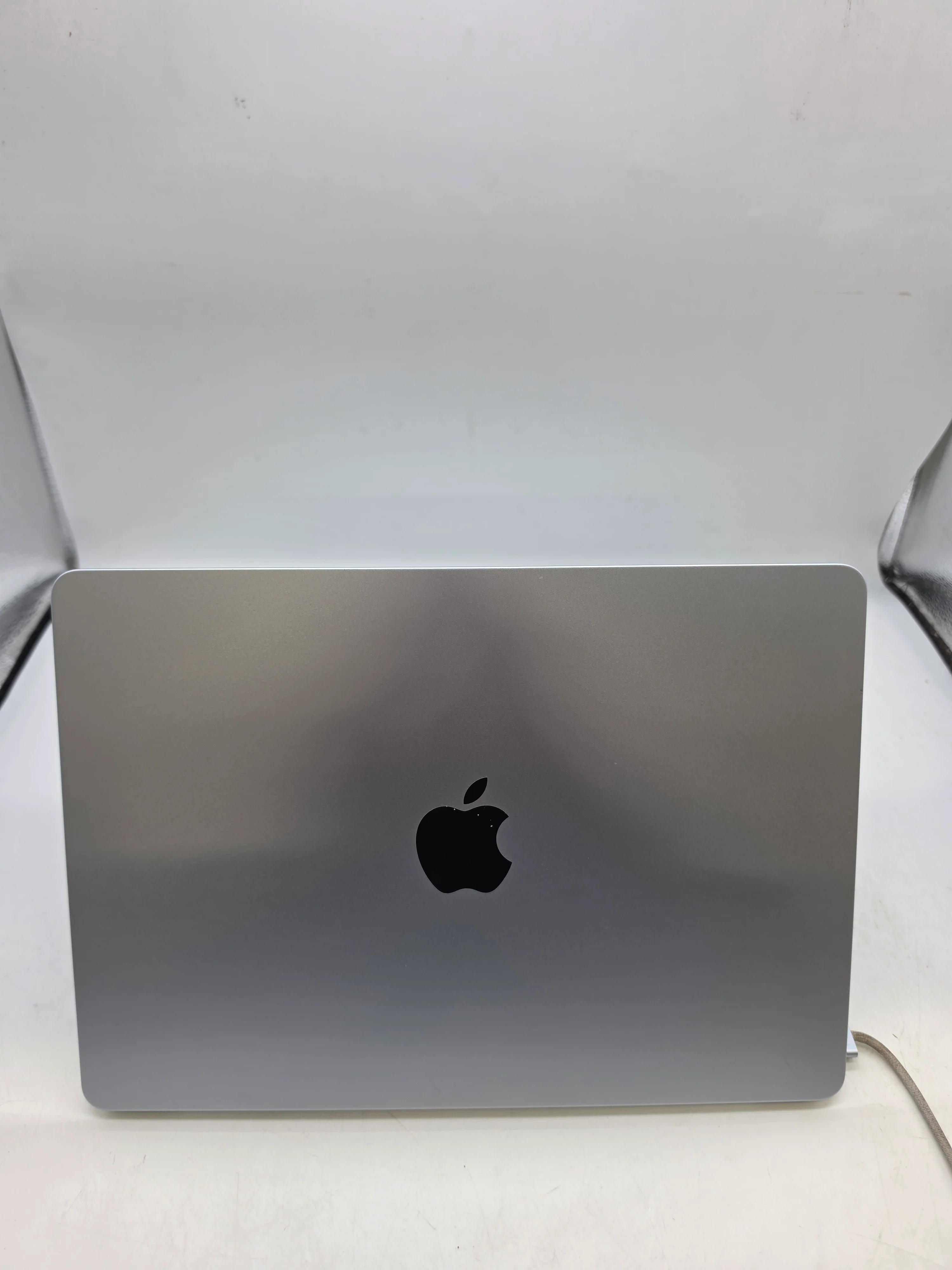 Apple Macbook Air m4 13" 2025 (24 month warranty) - Image 3