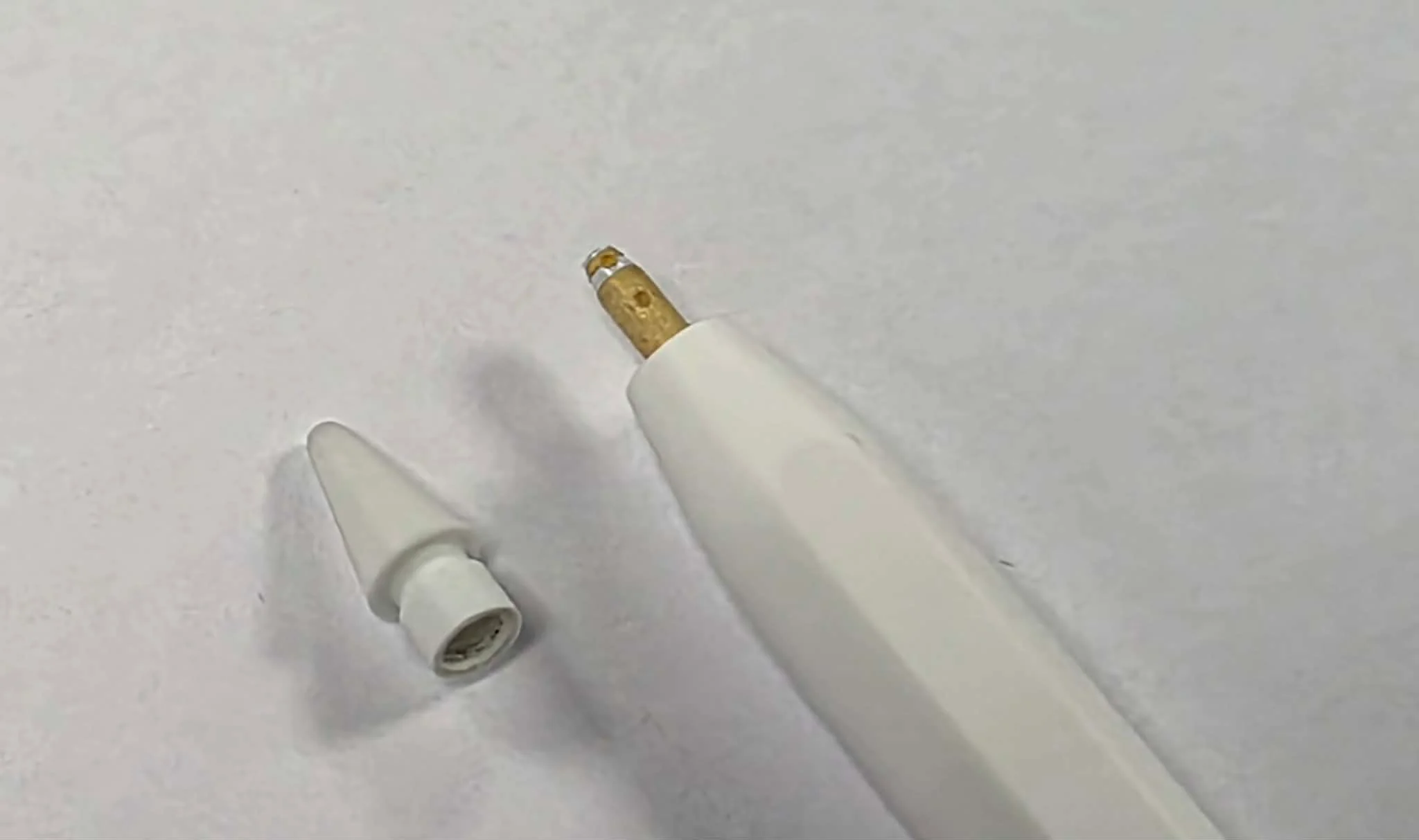 Apple Pencil Pro A2538 2025 - Image 3