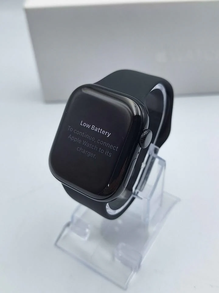Apple Watch Series 11 SmartWatch - 42MM - Jet Black - GPS - With S/M Band - Boxed **BRAND NEW** - Image 2