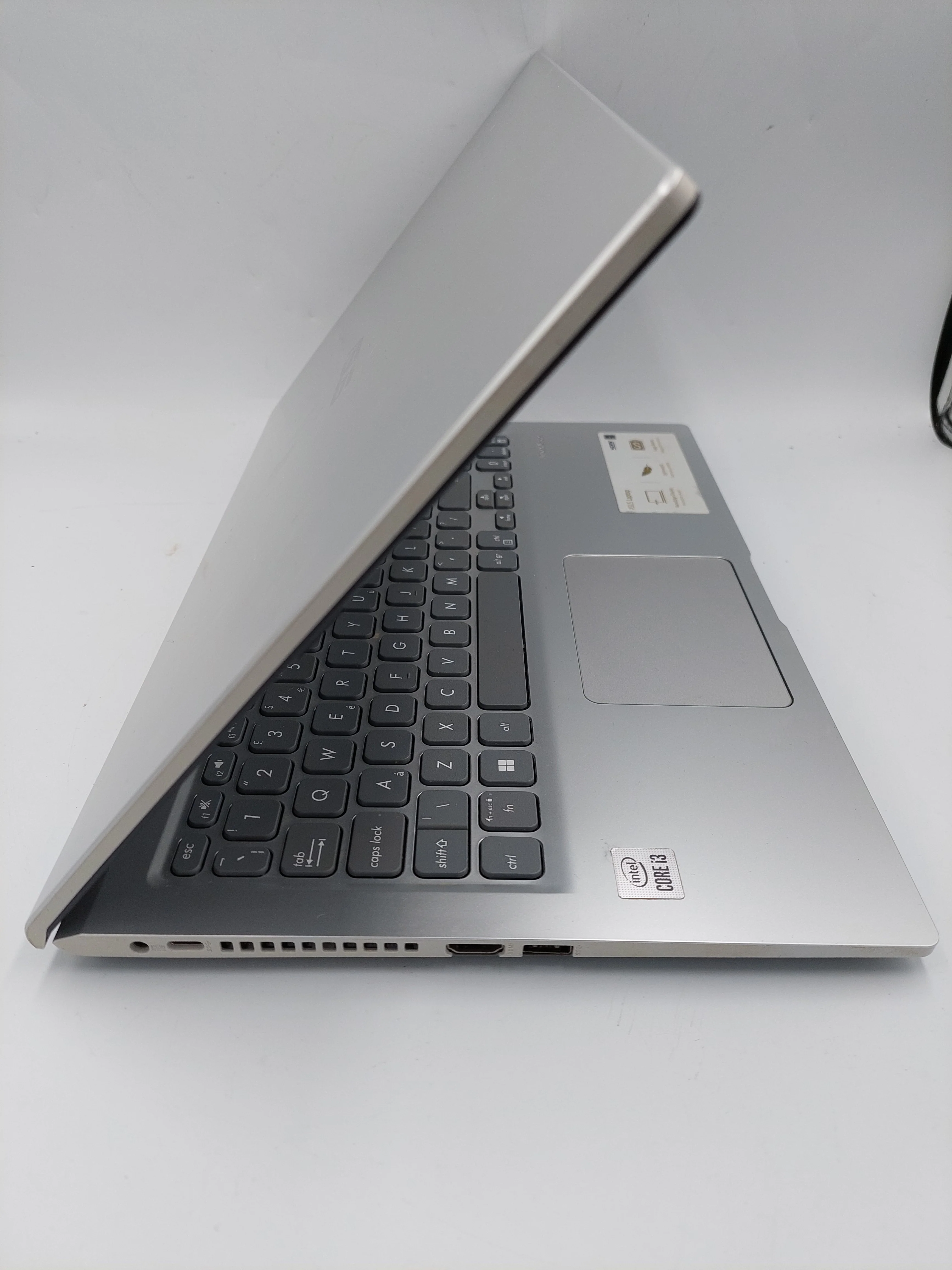 Asus X515JA/i3-1005G1/8GB Ram/256GB SSD/15"/W11/Unboxed with Charger - Image 4