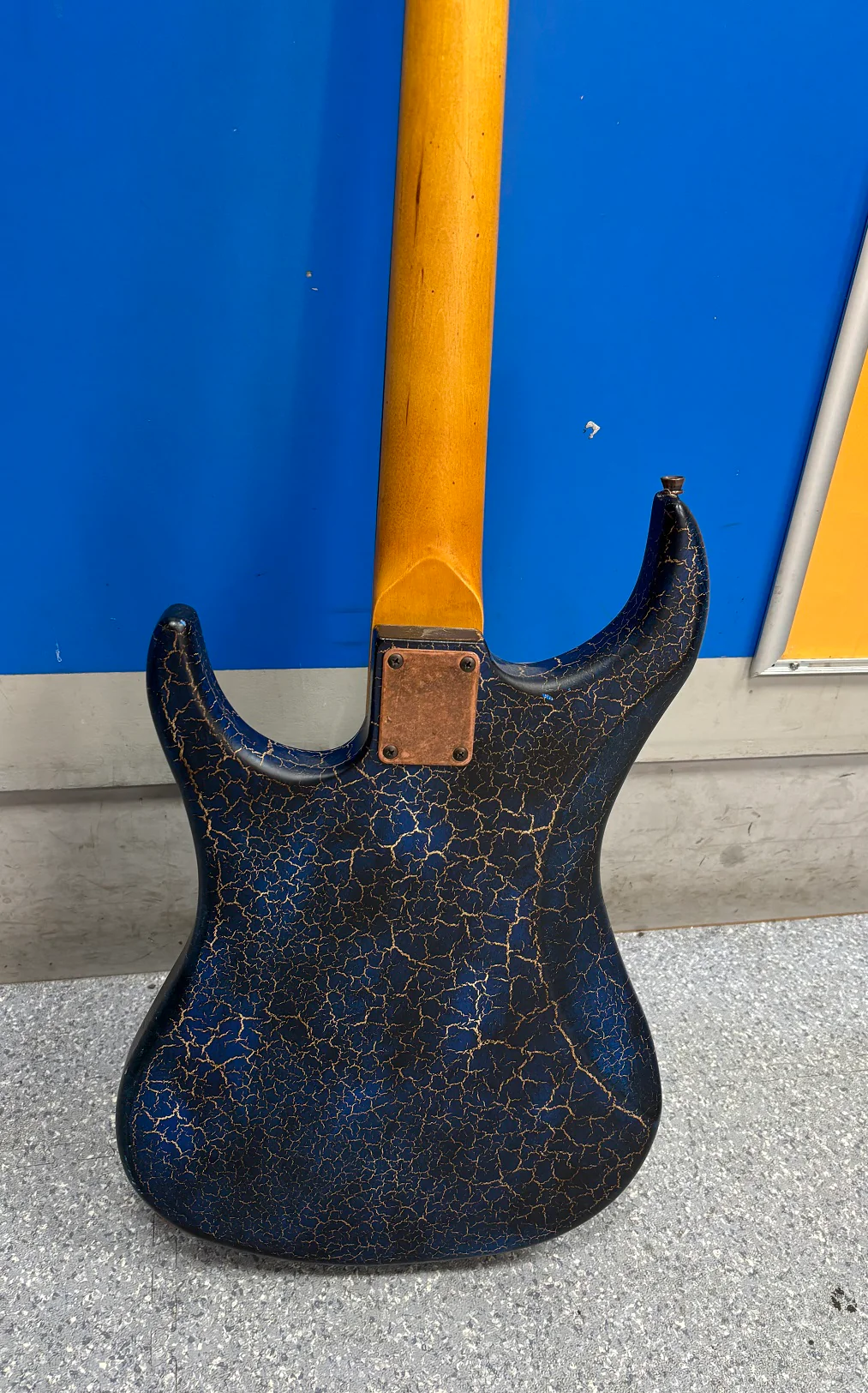 Axl Badwater Electric 4 String Bass Guitar - Distressed Blue Crackle - Image 4