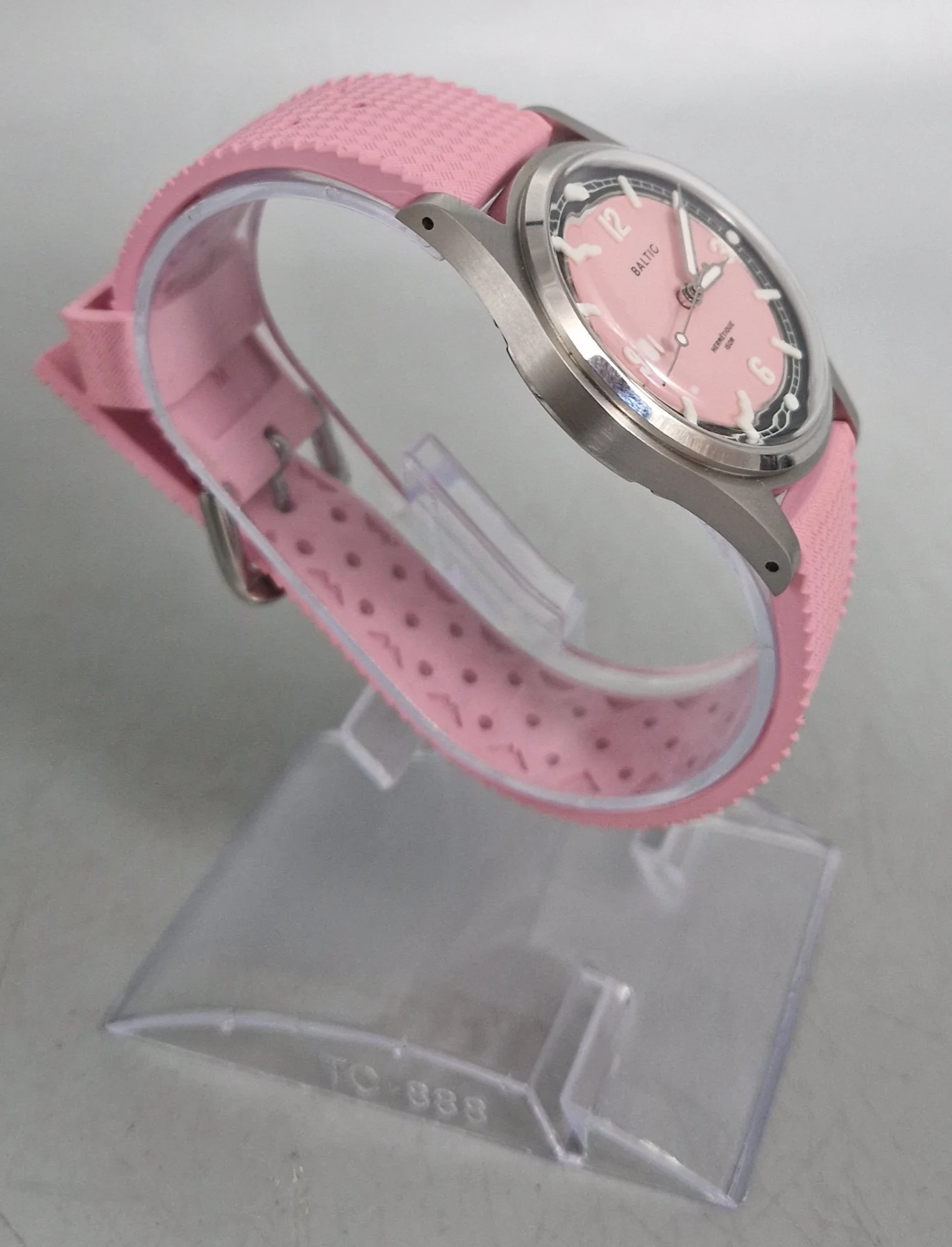 baltic hermetique summer pink boxed - Image 3