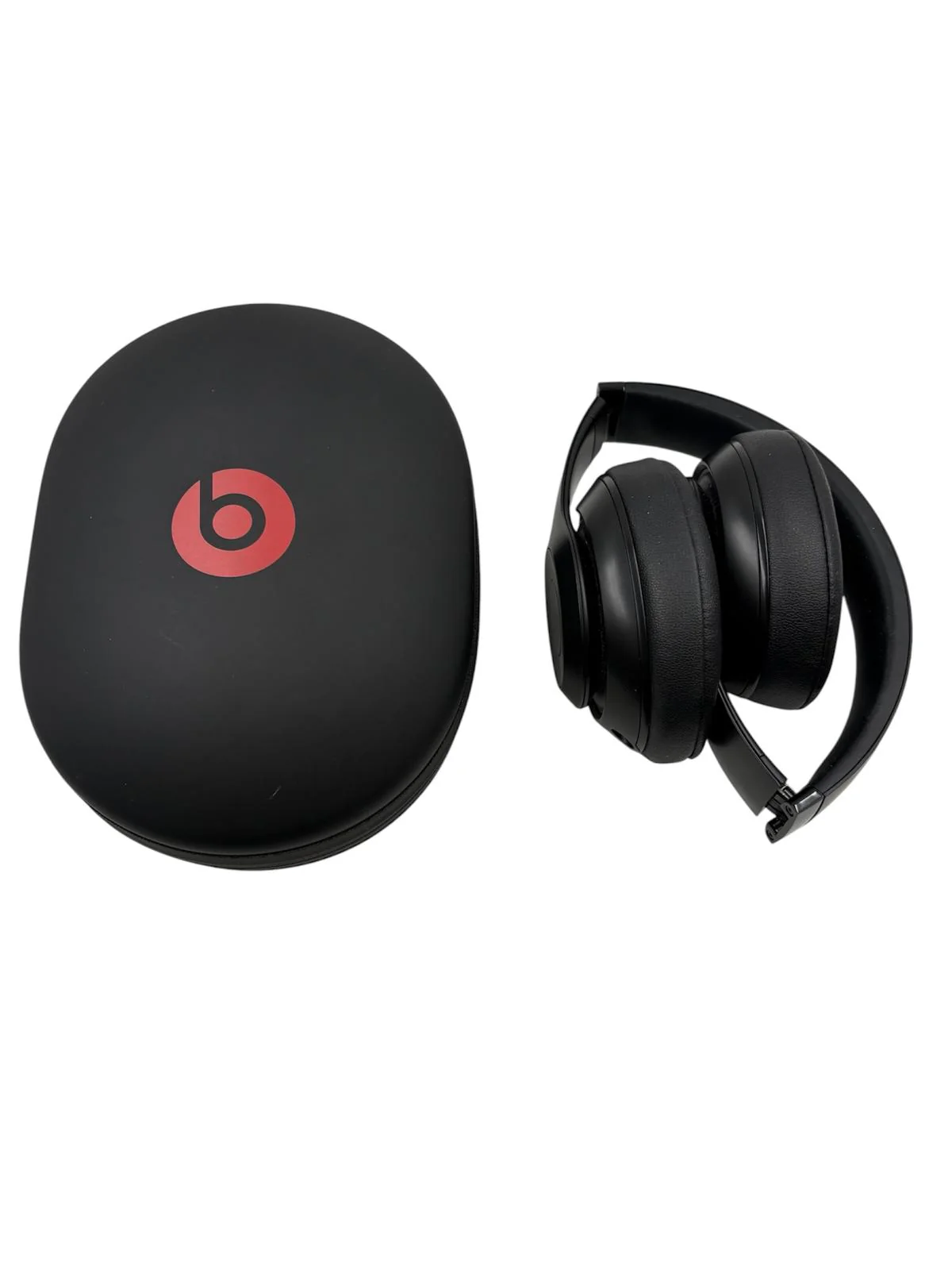 Beats Studio3 Wireless Bluetooth Headphones - Image 2