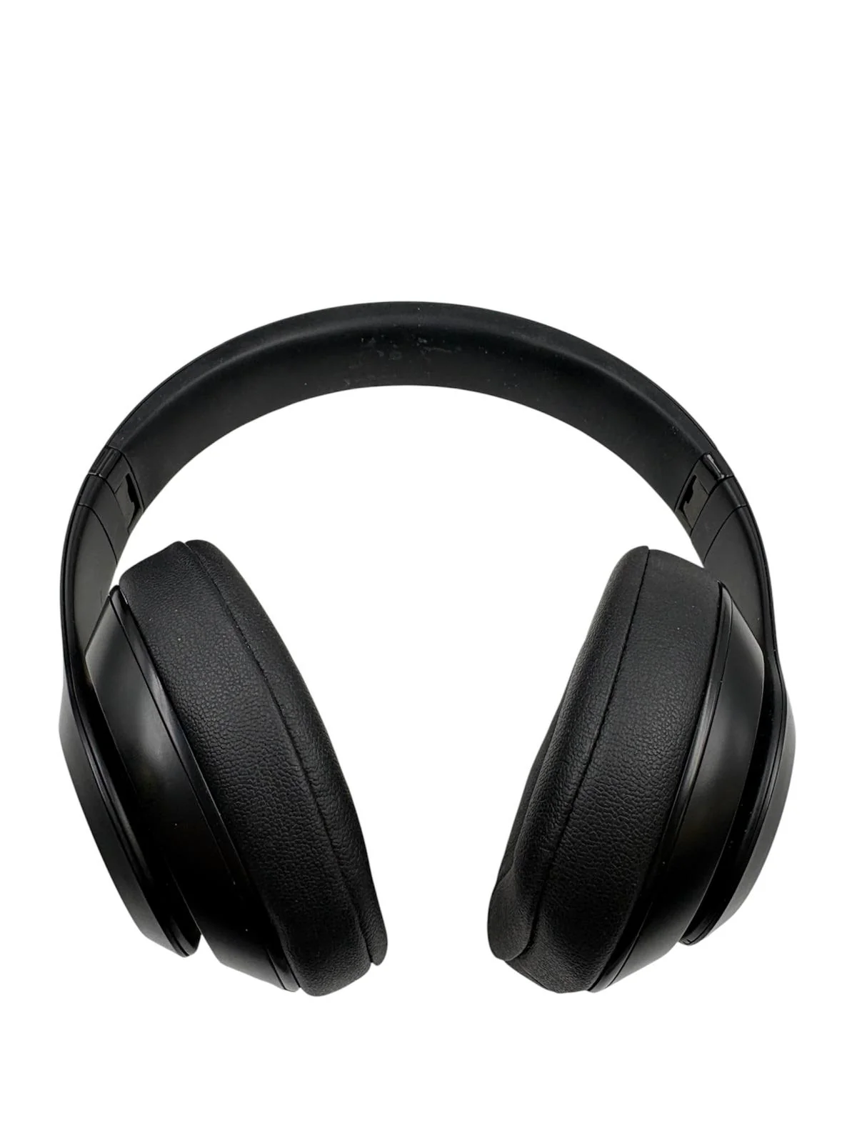 Beats Studio3 Wireless Bluetooth Headphones - Image 3