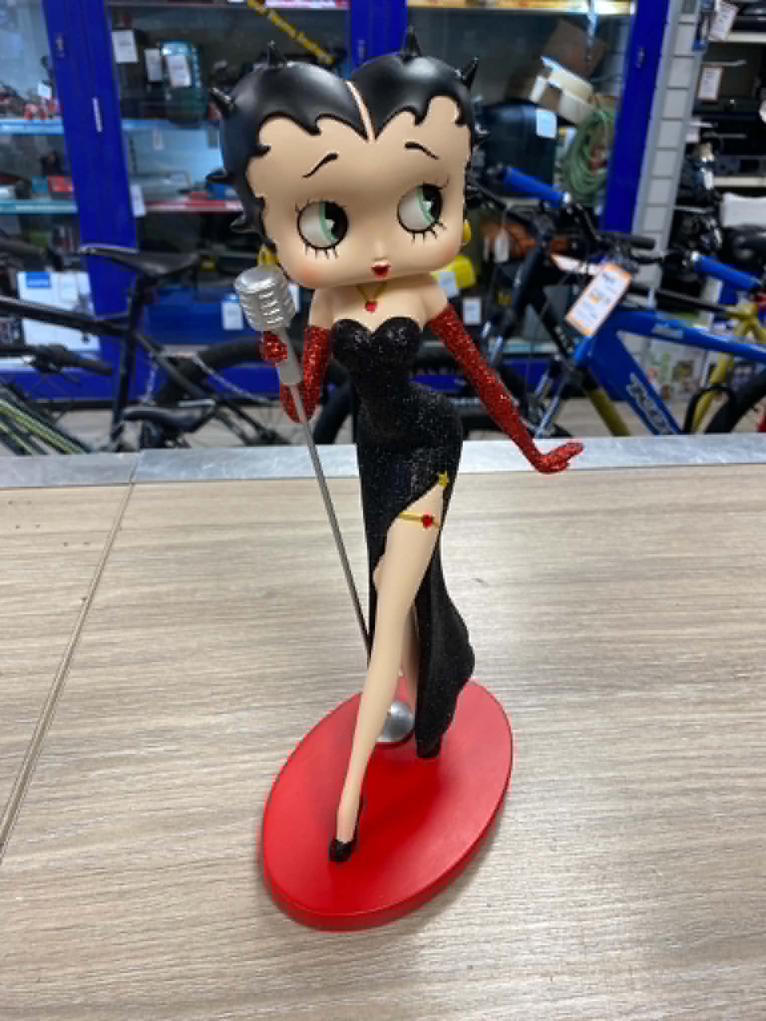 Betty Boop 340212 Classic Singer