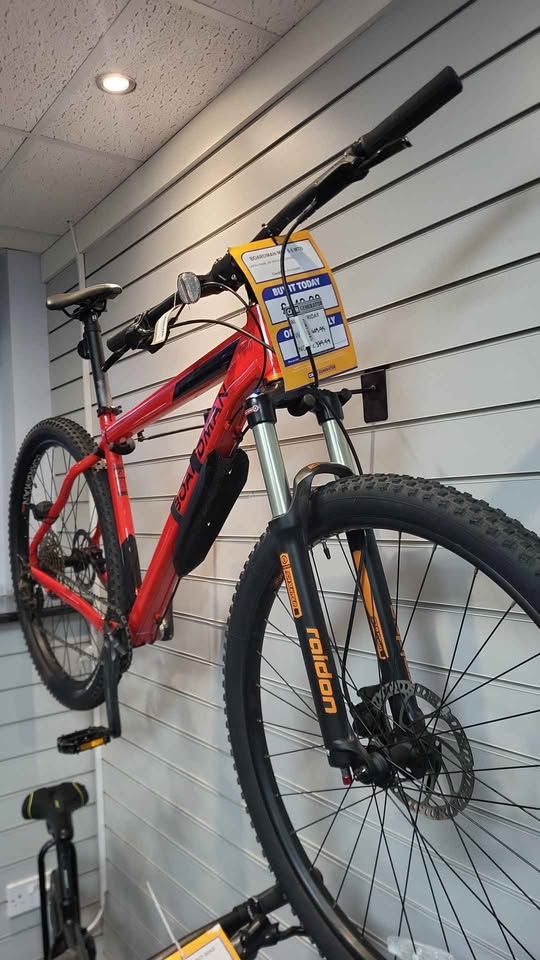 Boardman MHT 8.6 Mountain Bike - 29" wheels, lrg frame, 10 speed - Image 2
