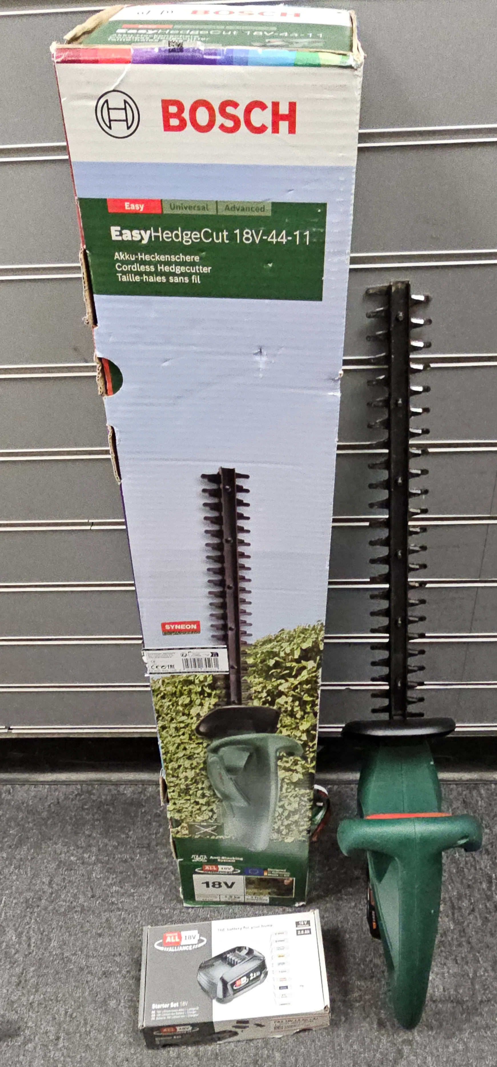 Bosch EasyHedgeCut 18-14-11 44cm 18V Li-Ion Power for All Brushless Cordless Hedge Trimmer - Image 2