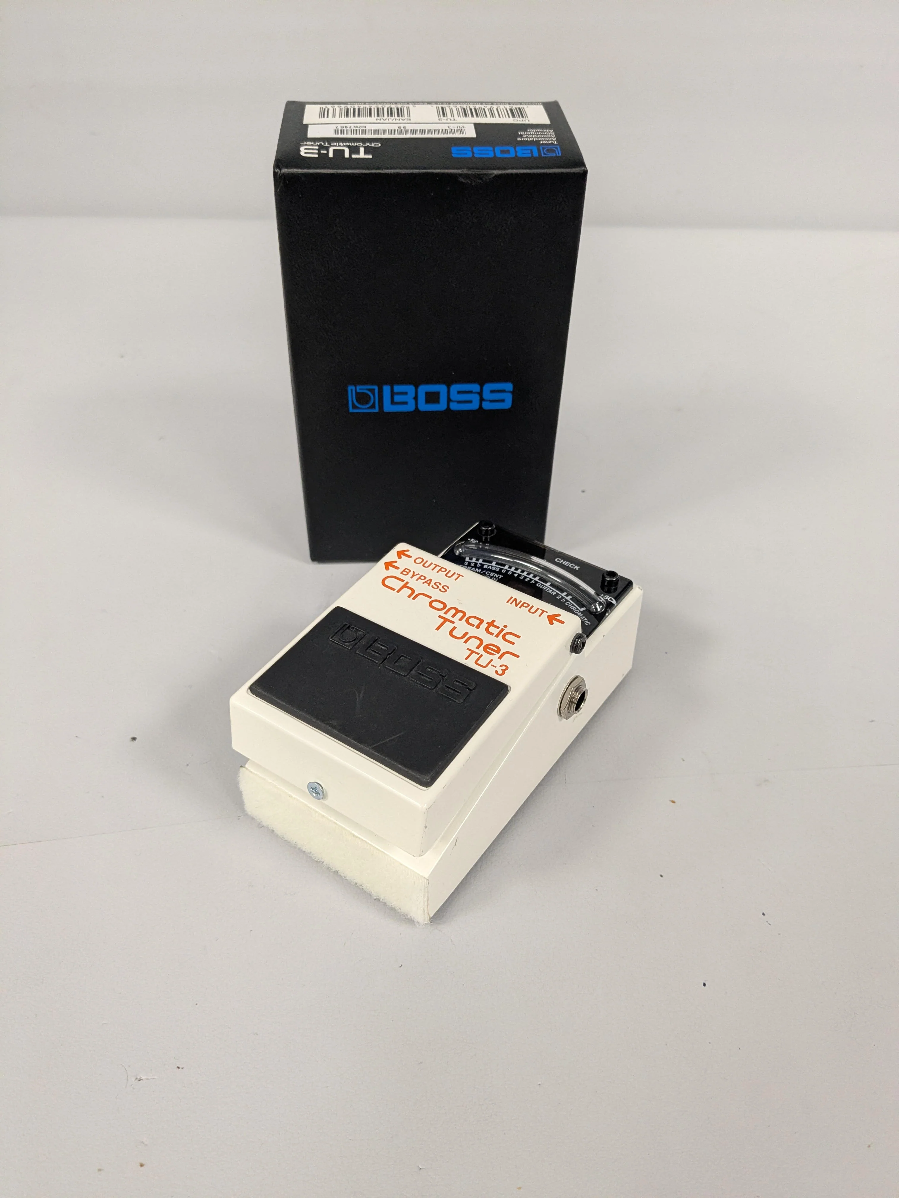 BOSS TU-3 Chromatic Tuner - Image 4